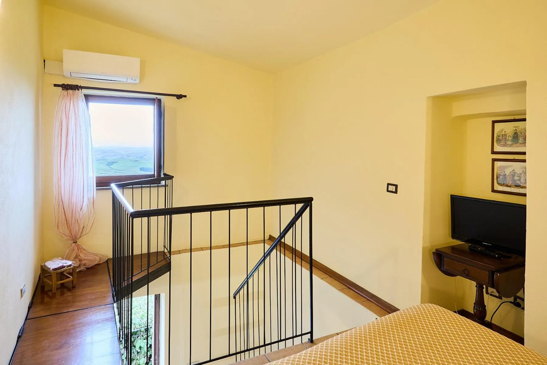 Bed in Hotel Dei Capitani