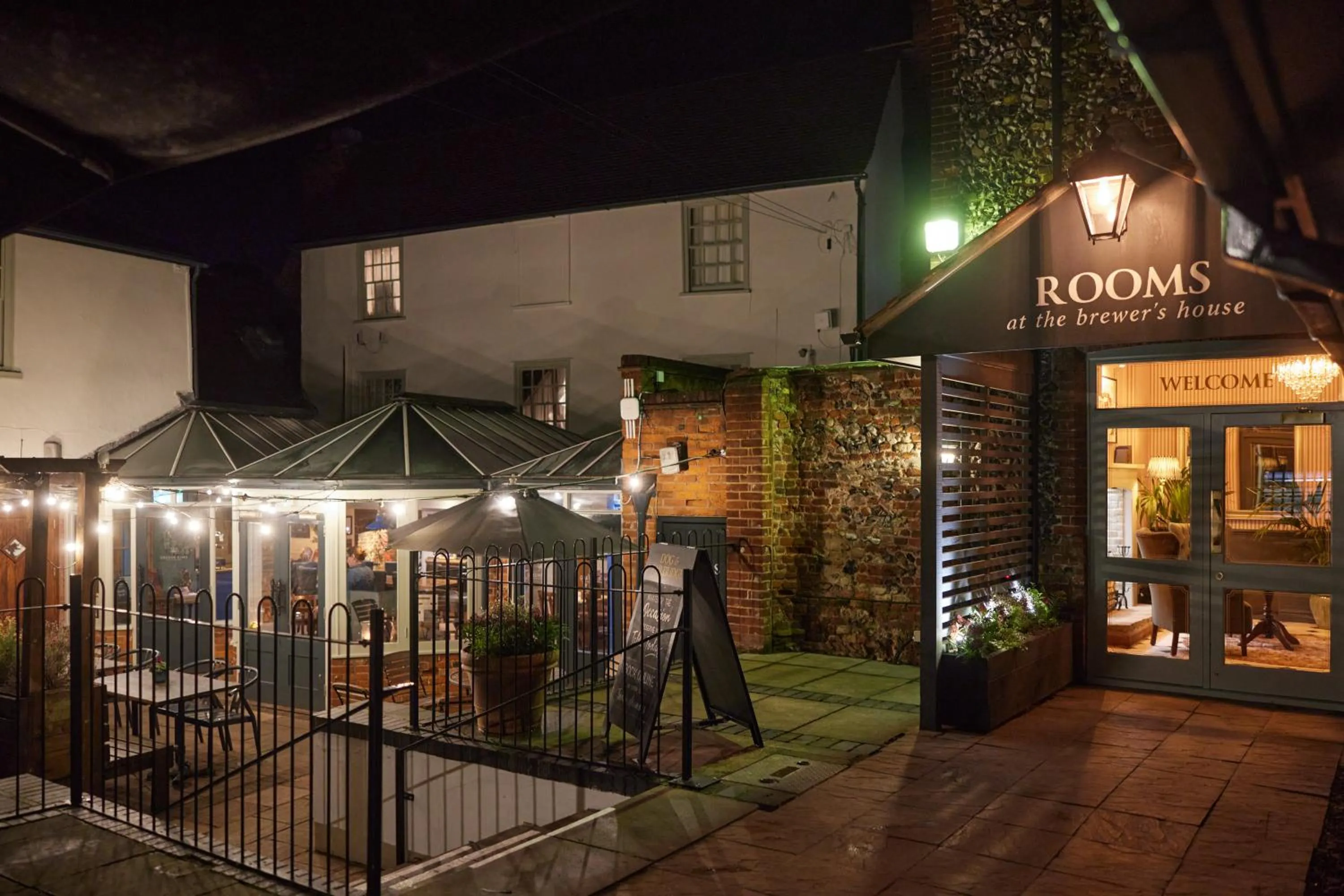 Facade/entrance in Dog and Partridge by Greene King Inns