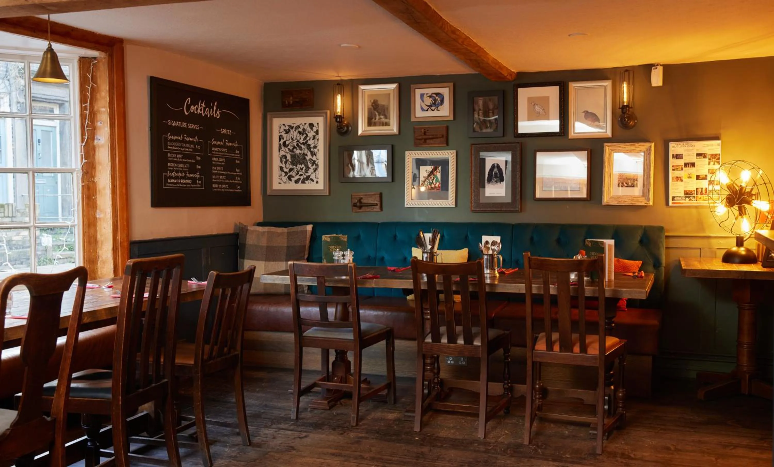 Restaurant/places to eat in Dog and Partridge by Greene King Inns