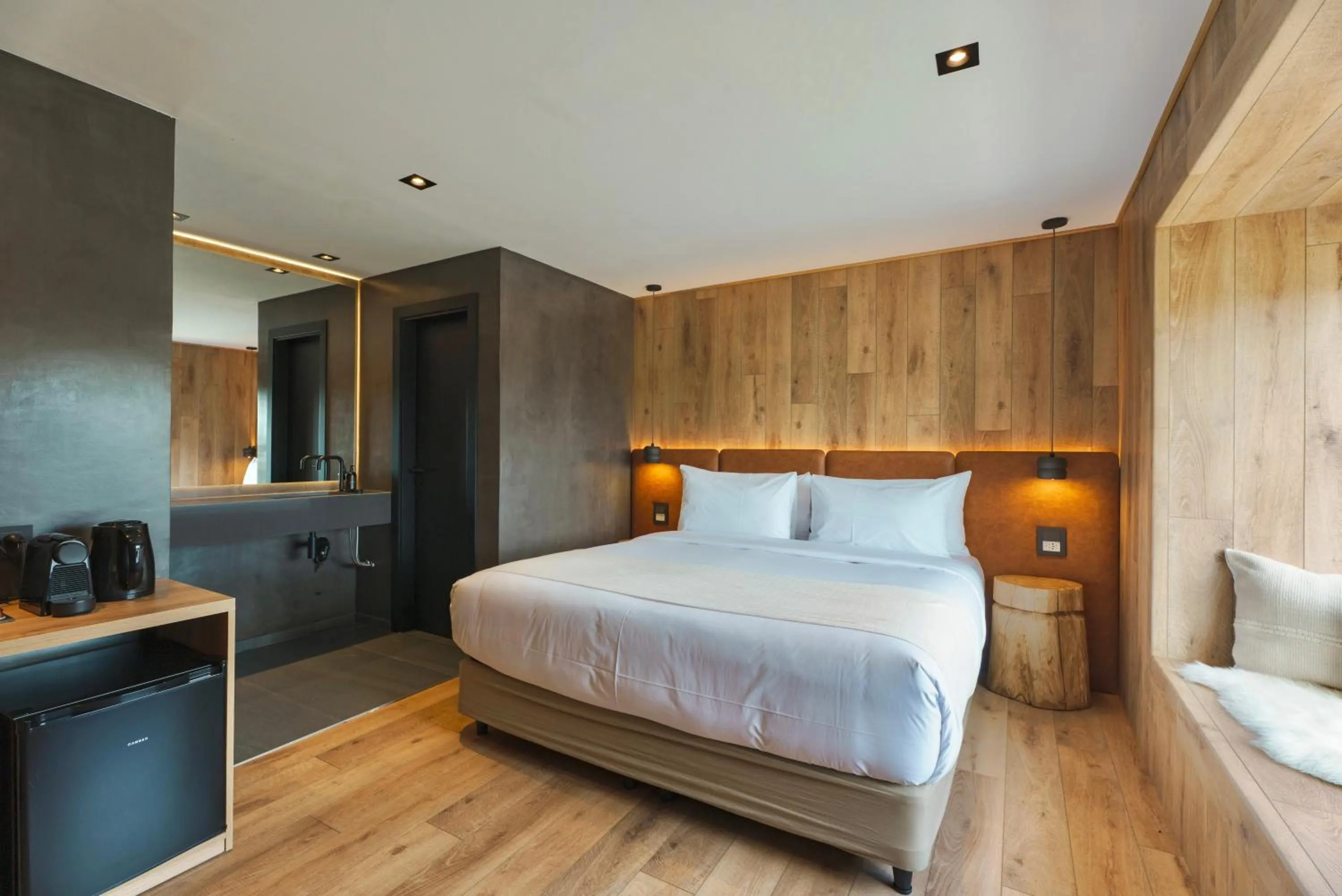 Bed in Montano Boutique Suites