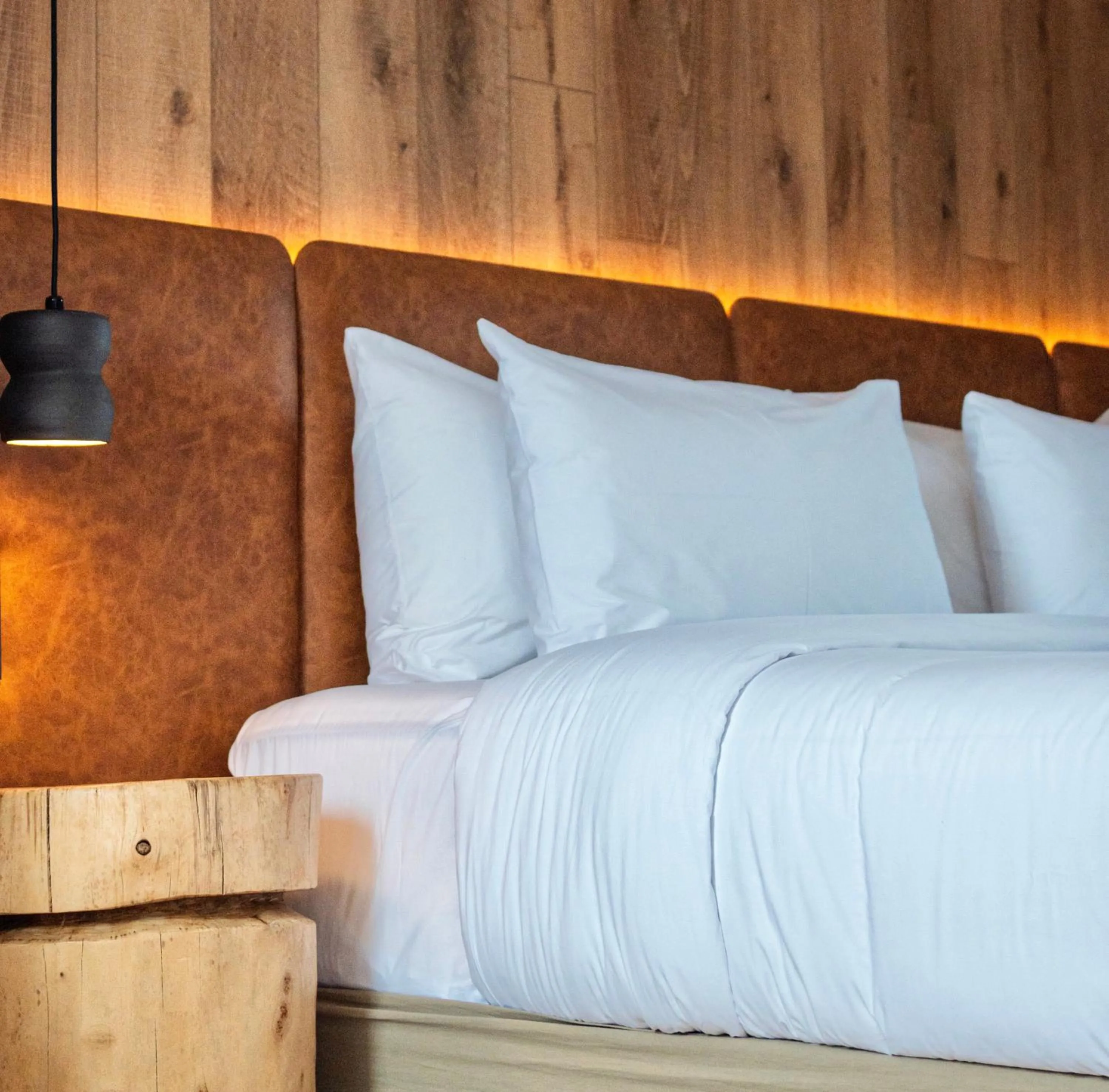 Bed in Montano Boutique Suites