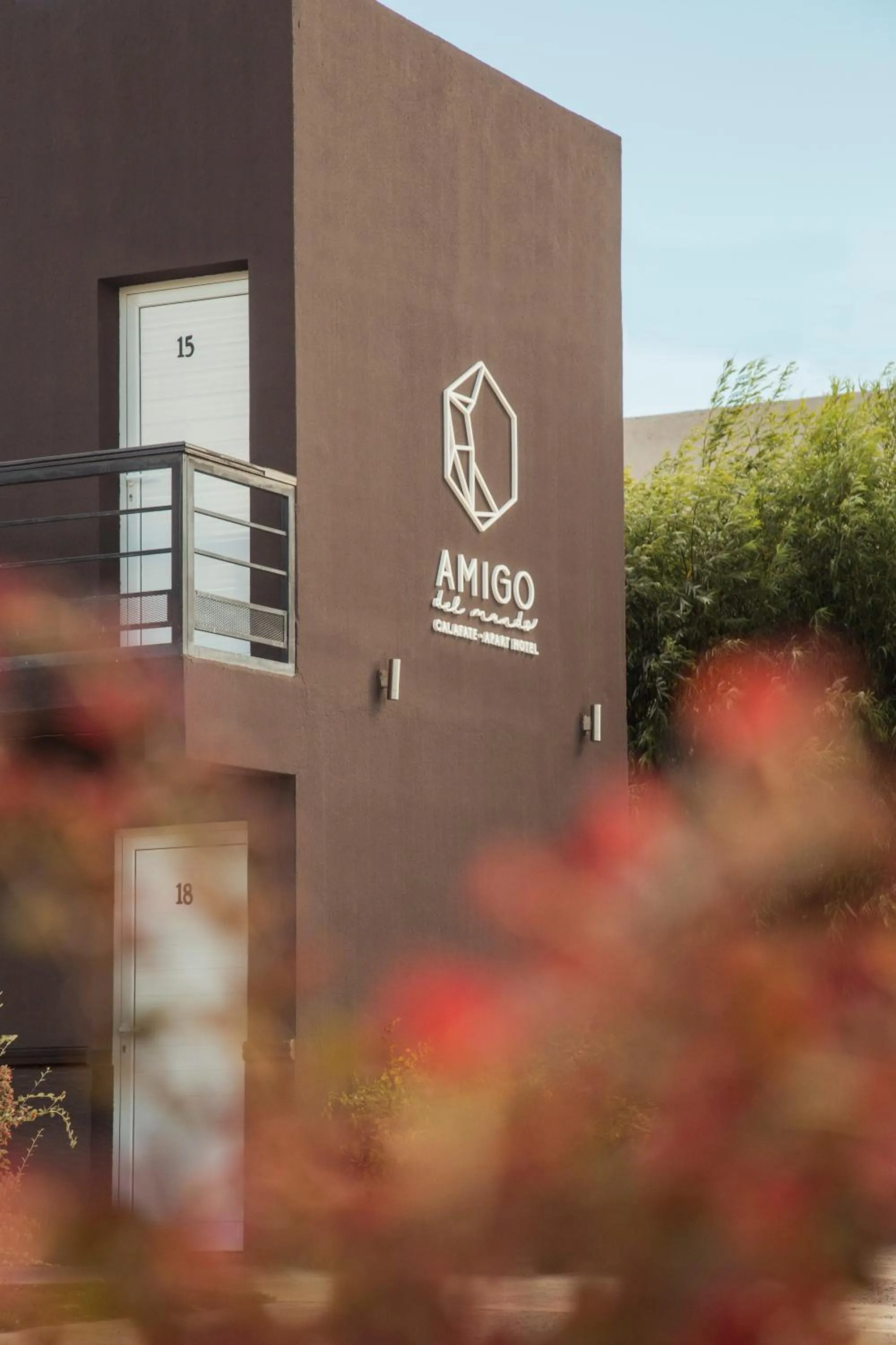 Property building in Hotel Amigo del Mundo