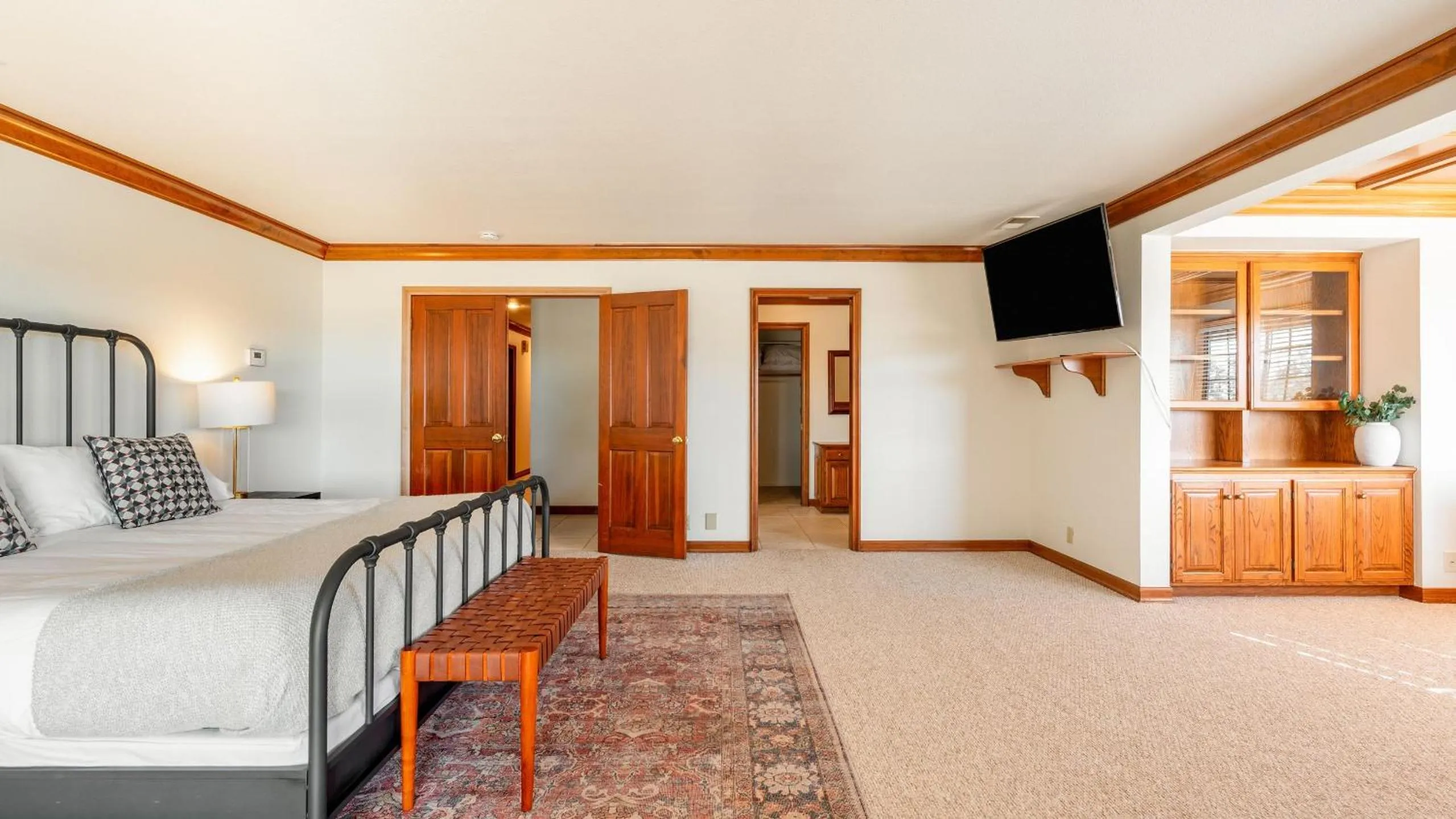 Other, Bed in Cathedral by AvantStay Charming Secluded Estate w Sauna Pool Table Views of the Rolling Hills