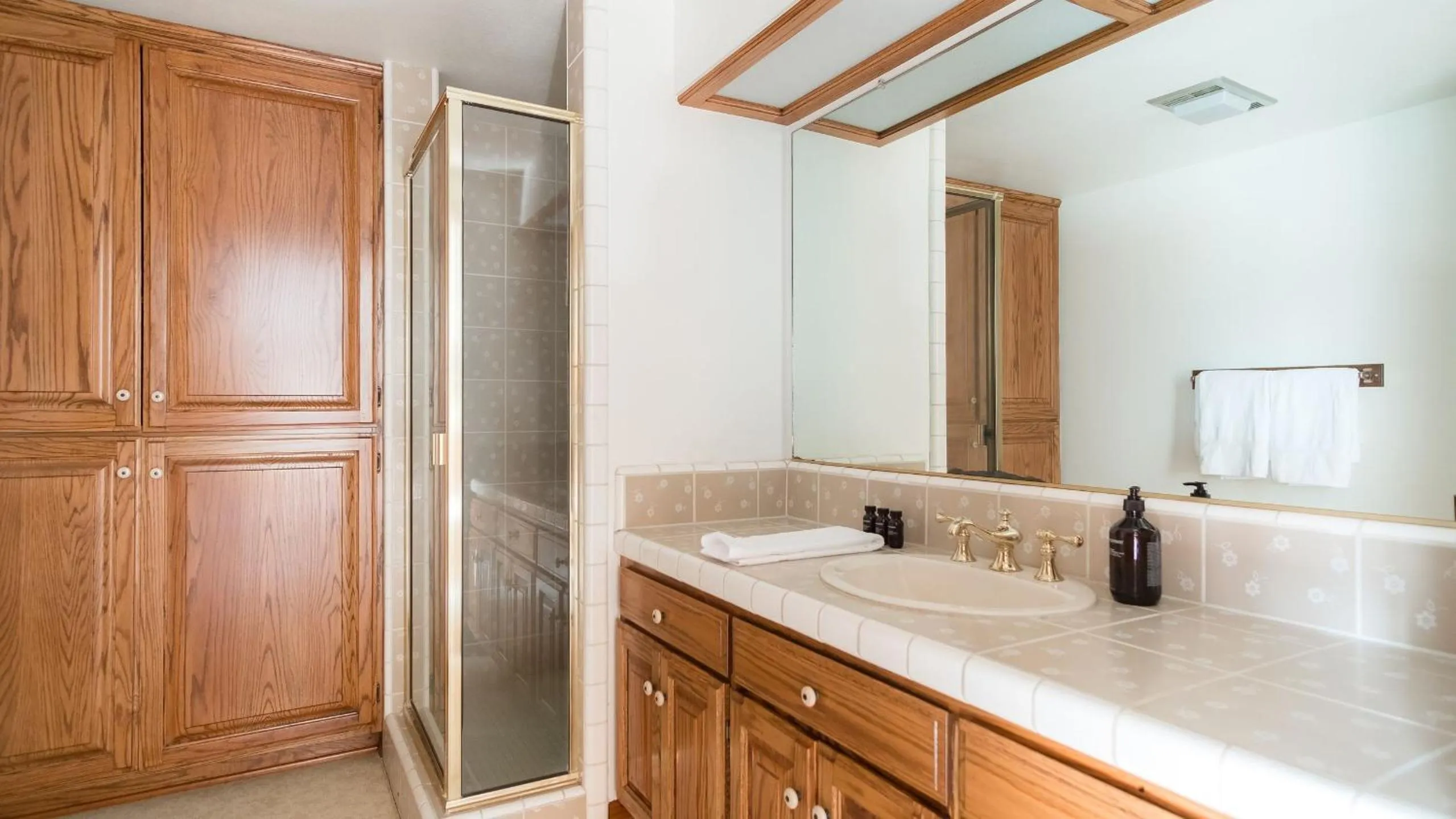 Other in Cathedral by AvantStay Charming Secluded Estate w Sauna Pool Table Views of the Rolling Hills