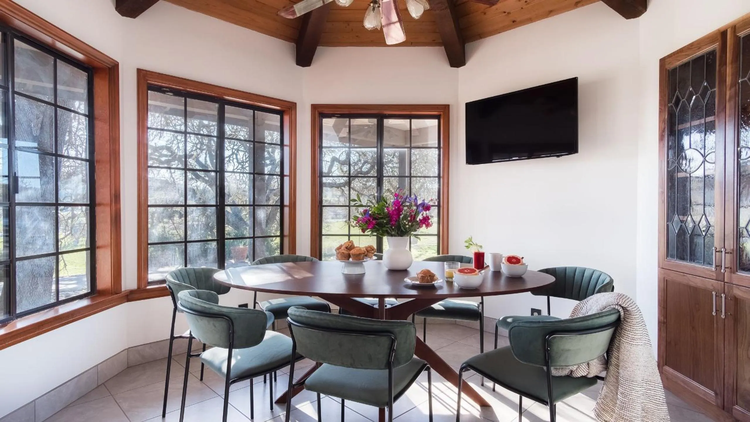 Other in Cathedral by AvantStay Charming Secluded Estate w Sauna Pool Table Views of the Rolling Hills