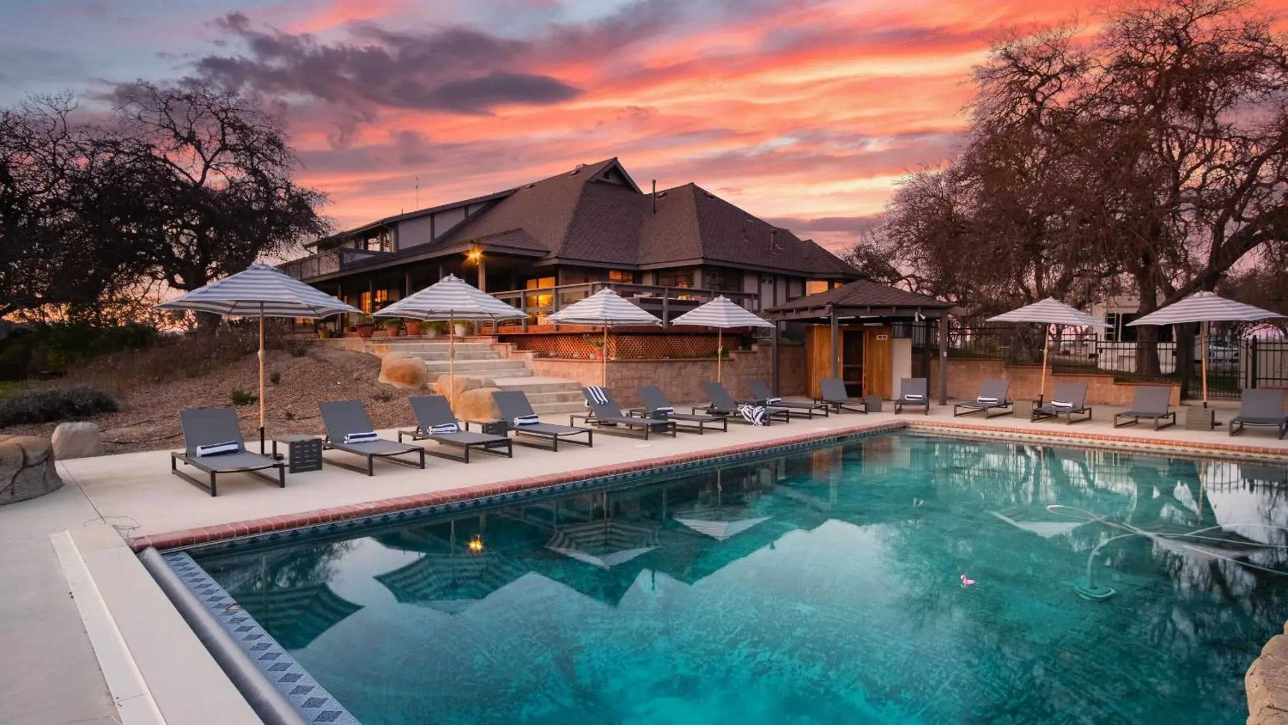 Cathedral by AvantStay Charming Secluded Estate w Sauna Pool Table Views of the Rolling Hills Cathedral by AvantStay Charming Secluded Estate w Sauna Pool Table Views of the Rolling Hills