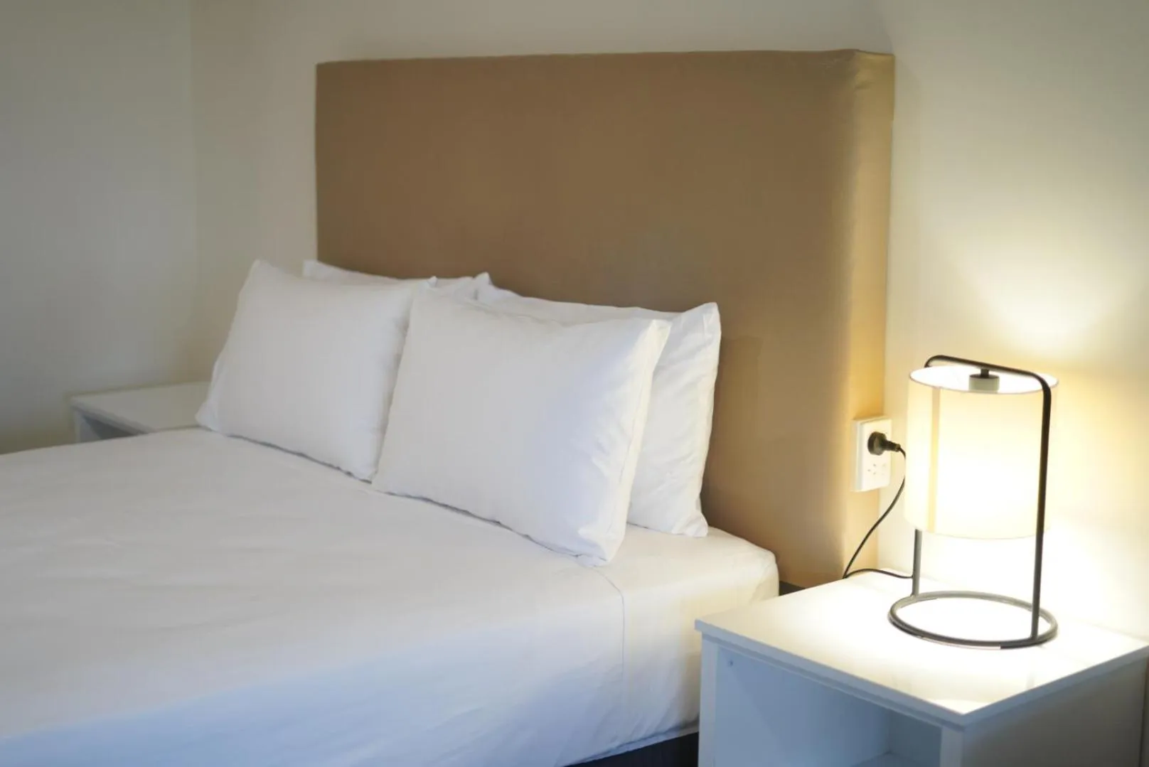 Bed in Porky's Motel Rockhampton