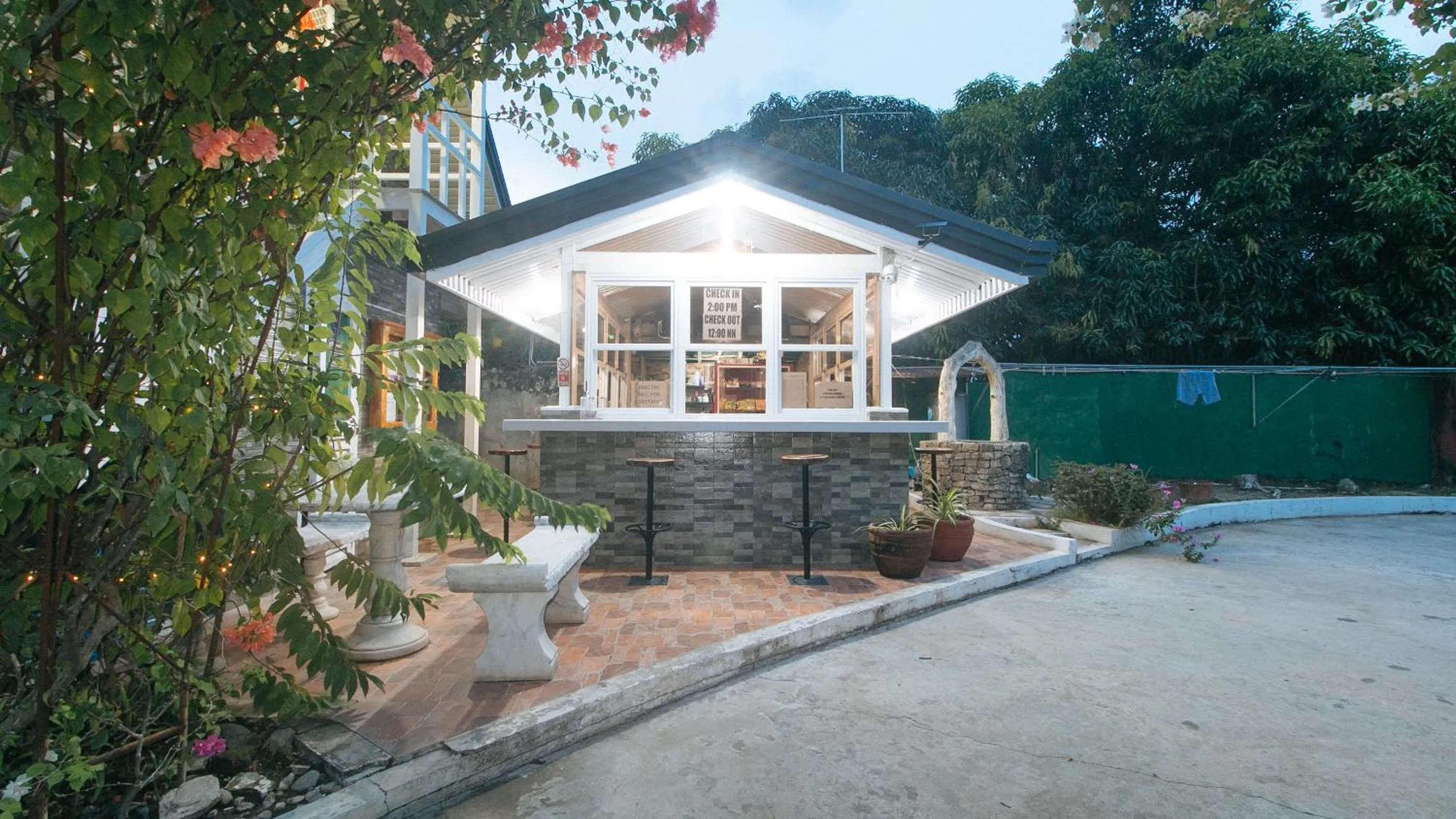 Lobby or reception in RedDoorz at Guimod Transient House Ilocos Sur