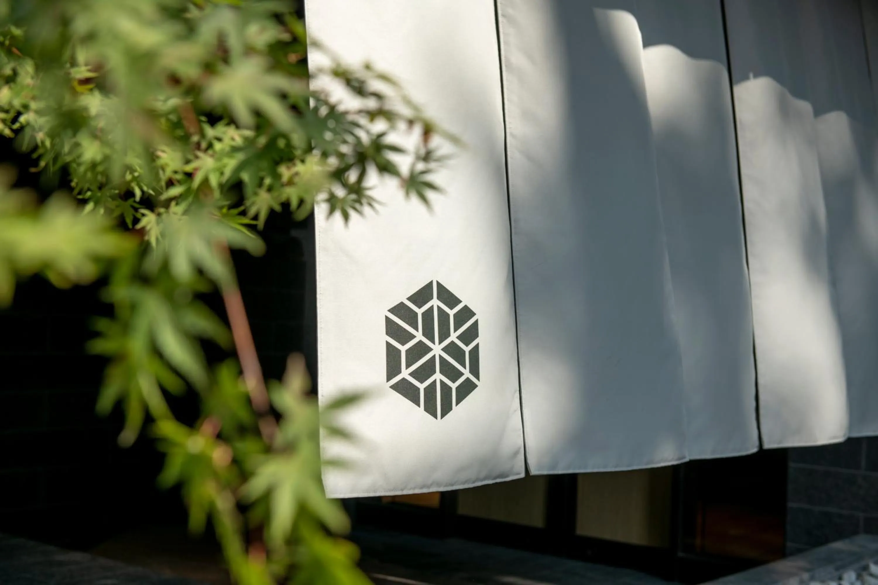 Property building in Hakone Gora KARAKU