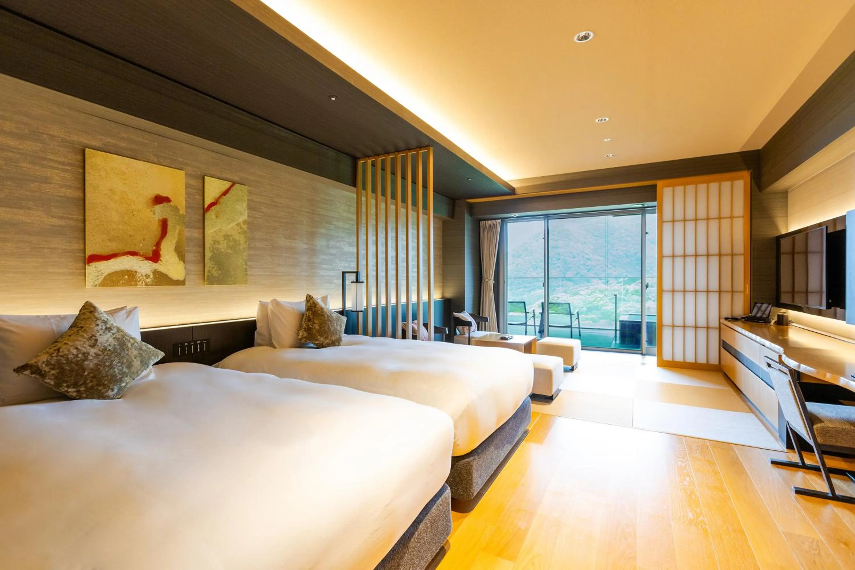 Photo of the whole room, Bed in Hakone Gora KARAKU