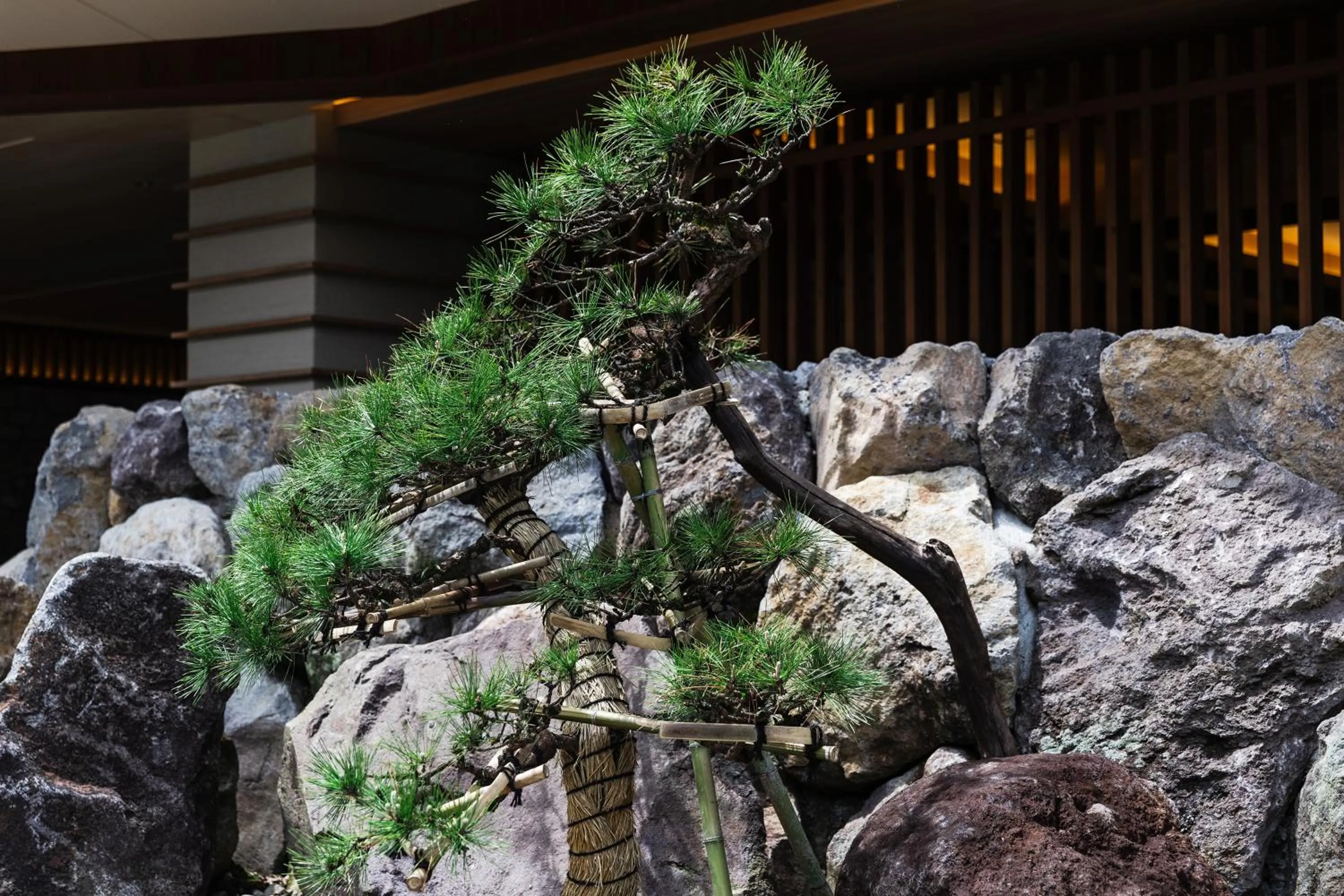 Property building in Hakone Gora KARAKU