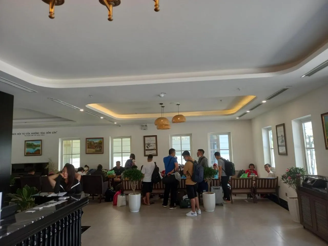 Restaurant/places to eat in INDOTEL HALONG HOTEL