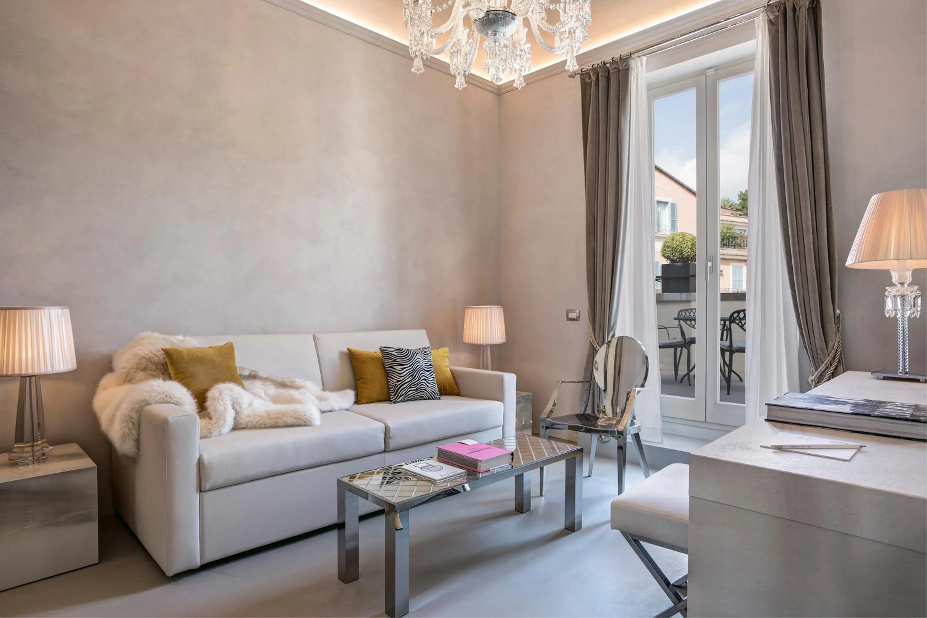 Living room in Palazzo Nainer