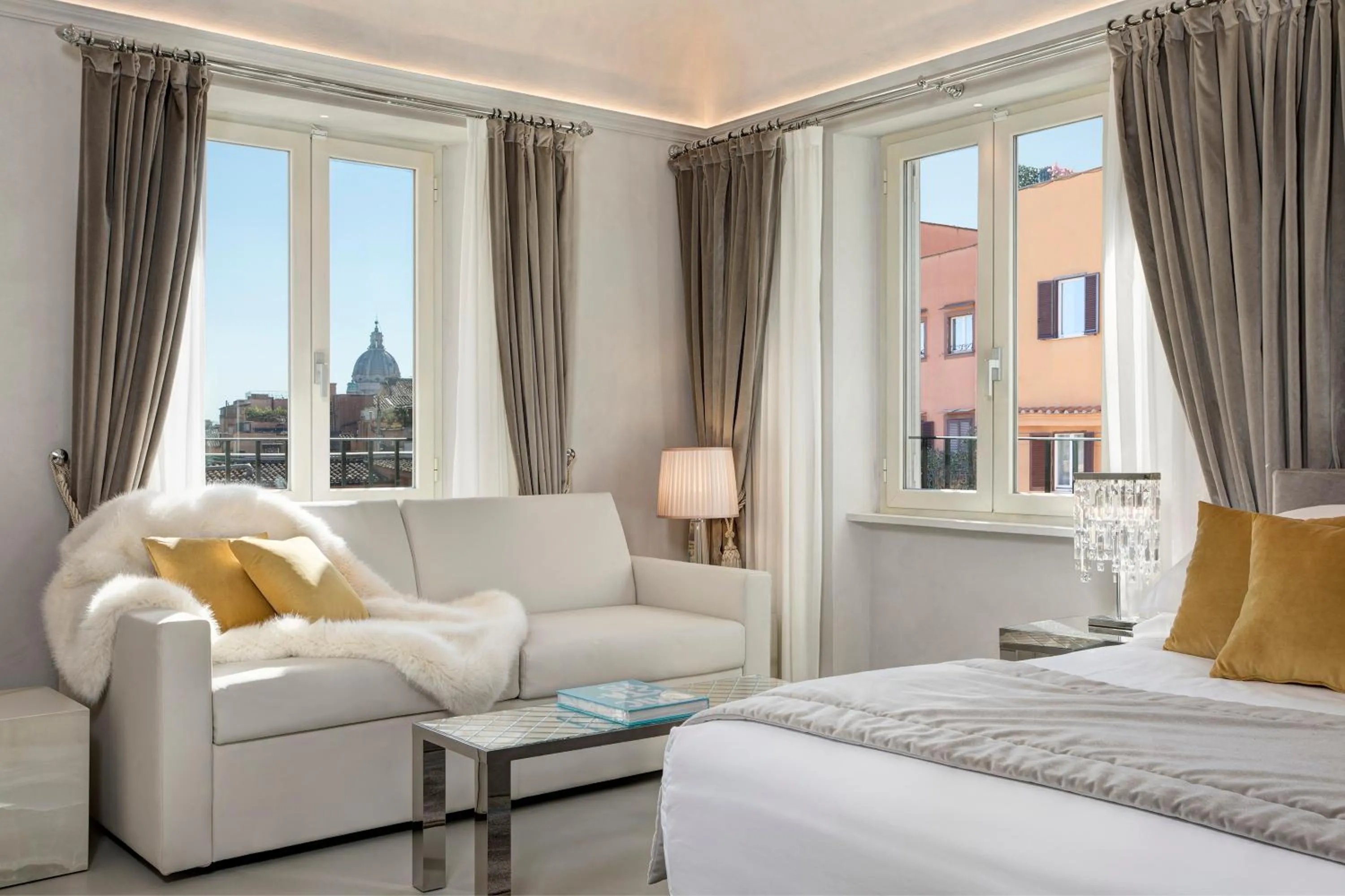 City view, Bed in Palazzo Nainer