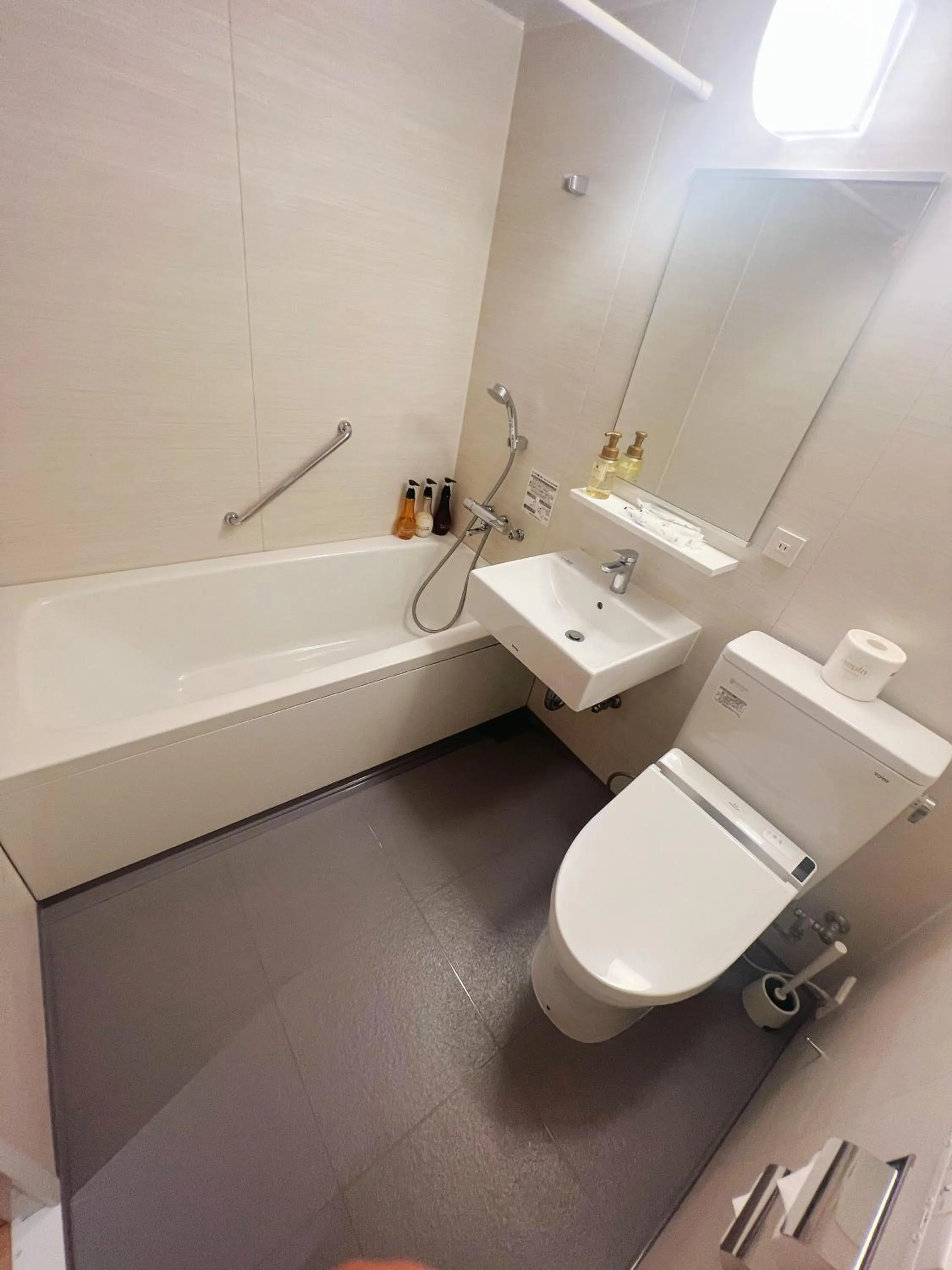 Bathroom in Nplus Tokyo Akihabara Premium