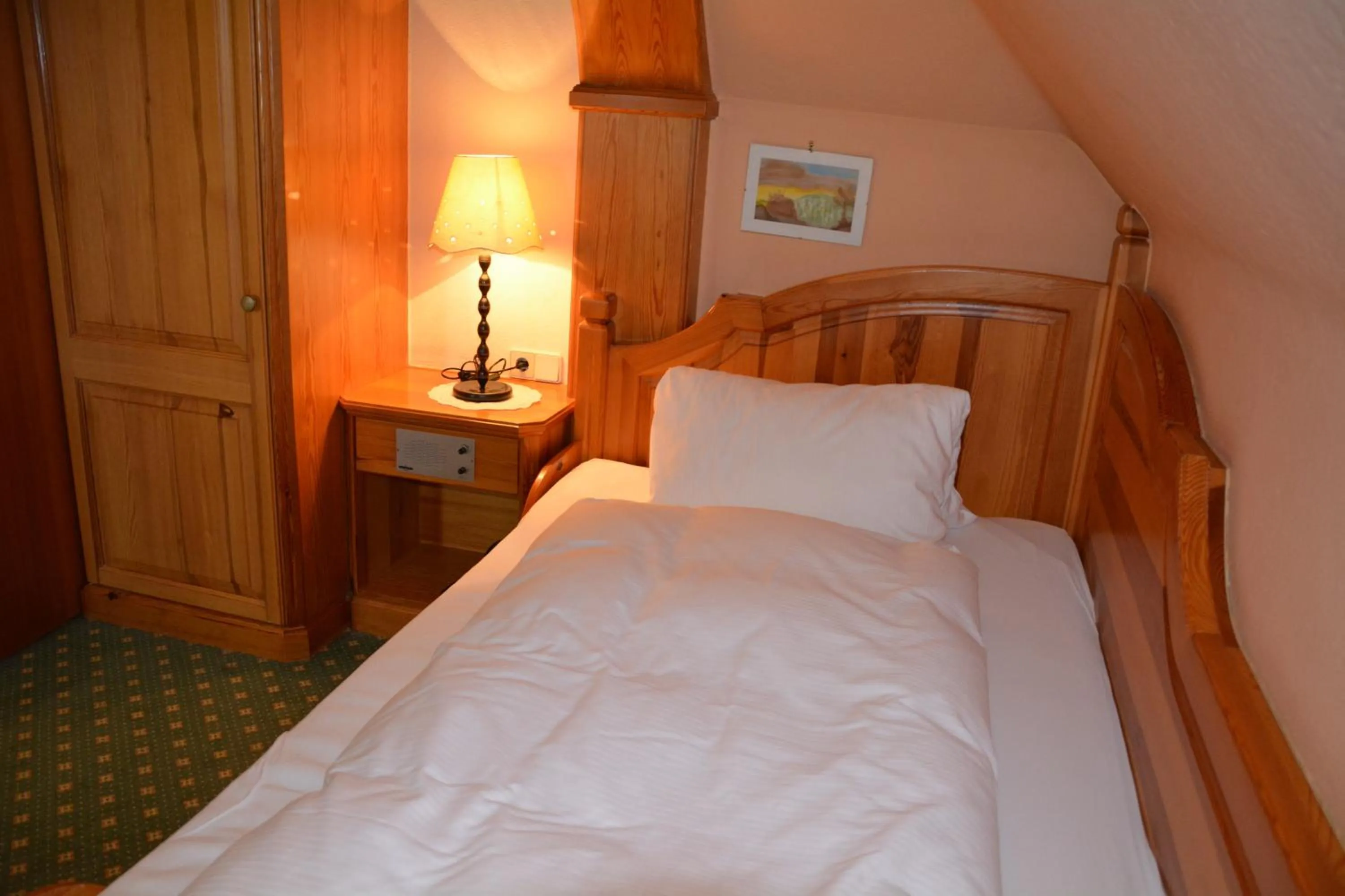 Bedroom, Bed in Hotel-Restaurant Fischer