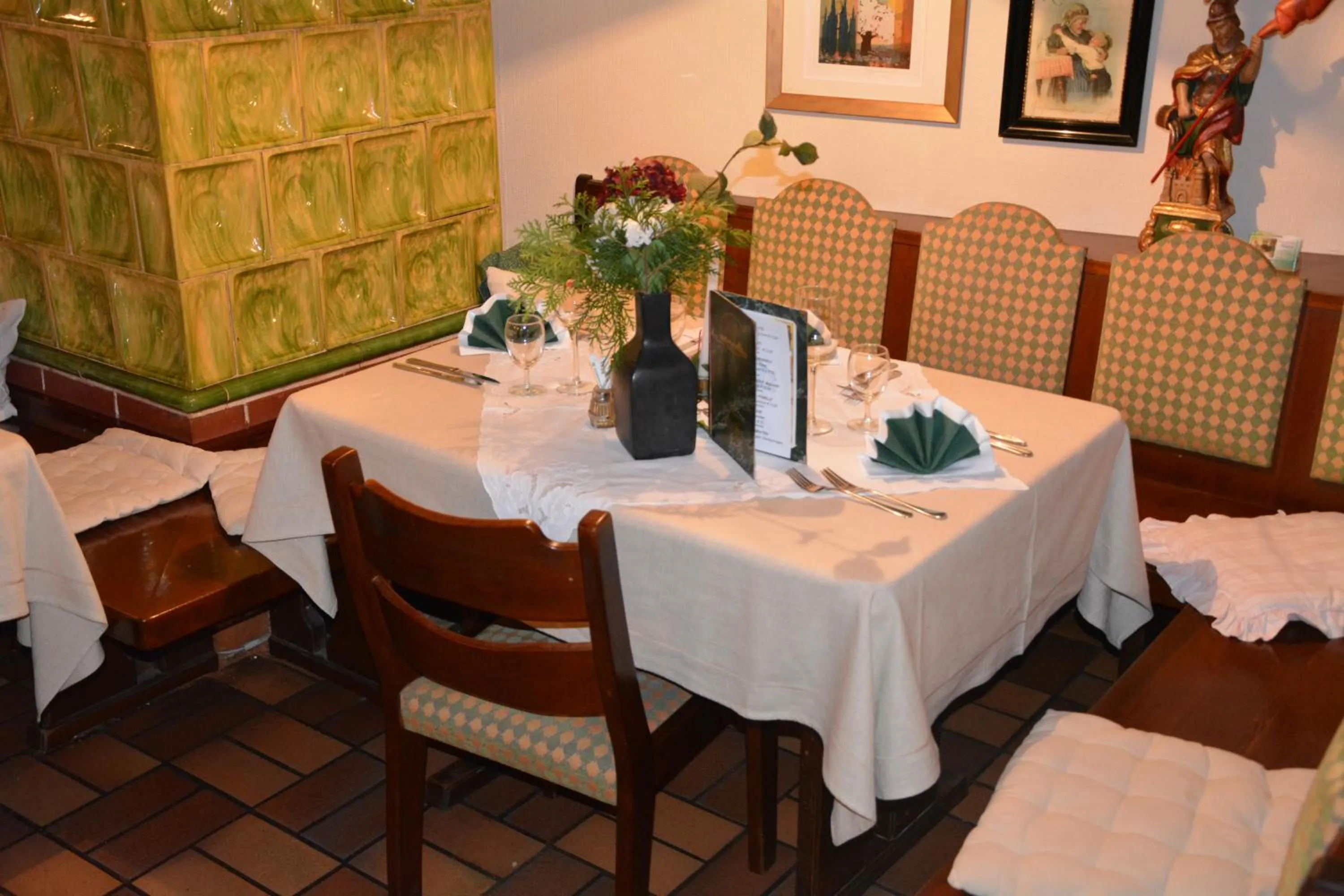 Restaurant/places to eat in Hotel-Restaurant Fischer