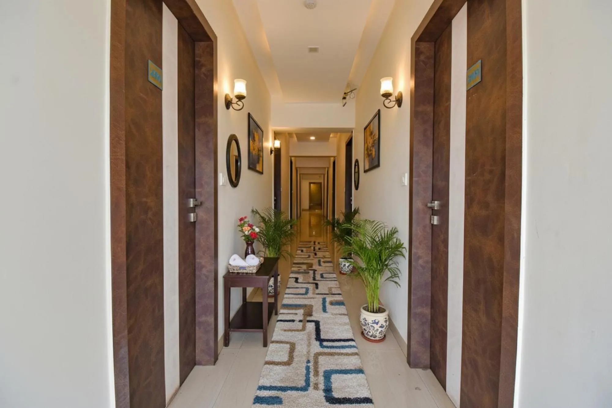 Lobby or reception in FabHotel Royce Studio Apartments - Nr Pune International Airport