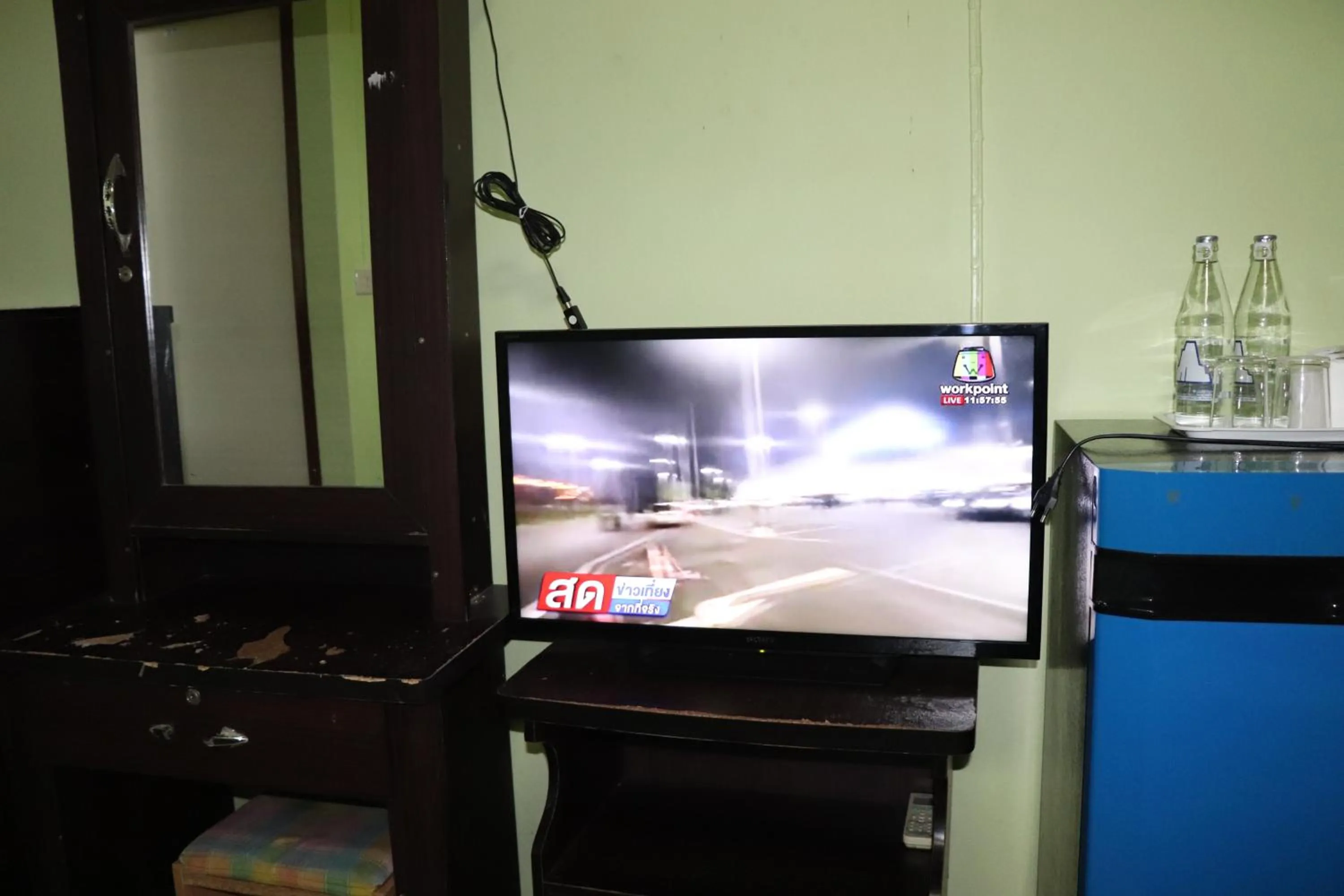 Bedroom in OYO 75408 Tipsiri Place