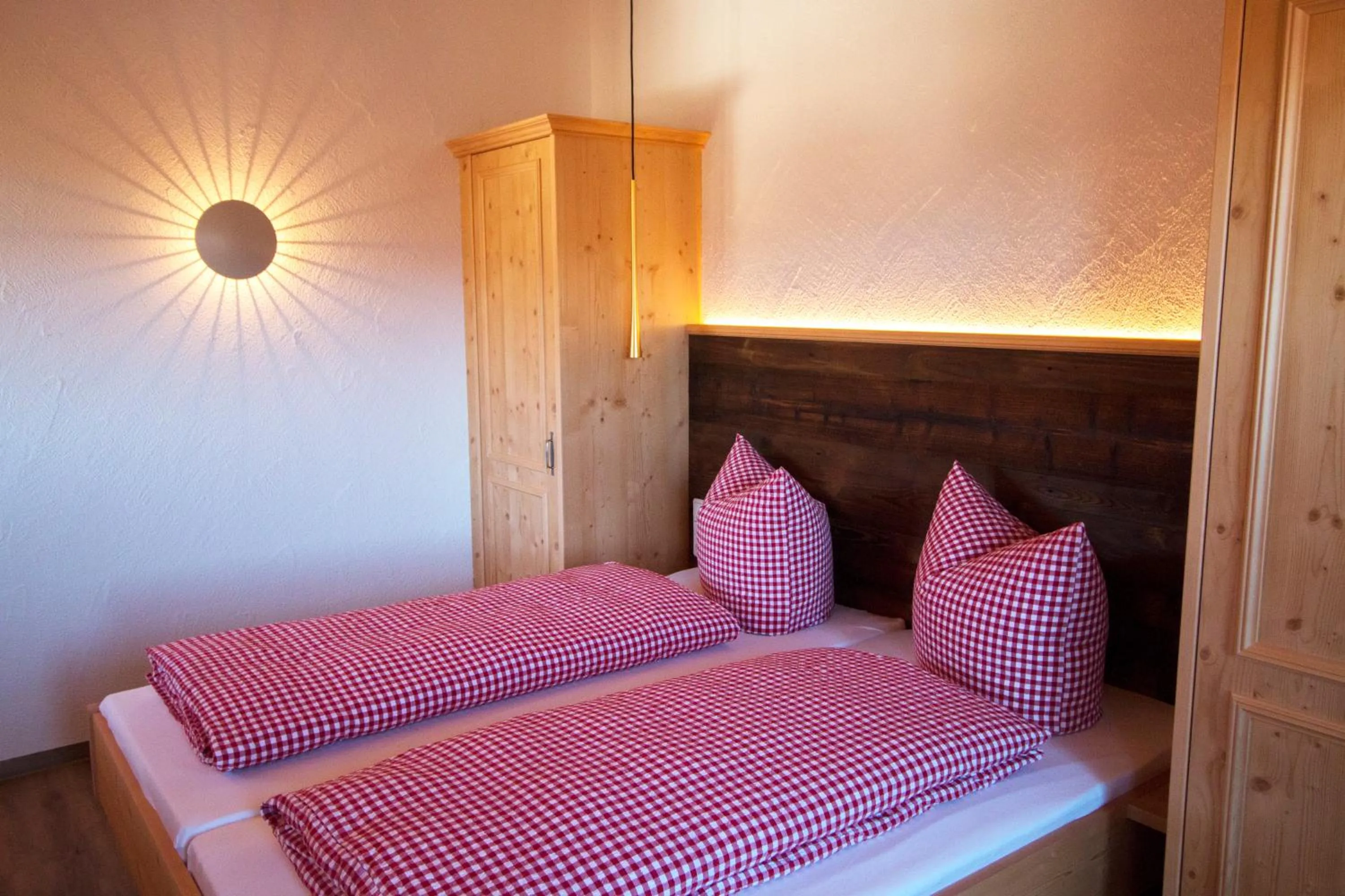 Decorative detail, Bed in Berggasthof Sonne Allgäu