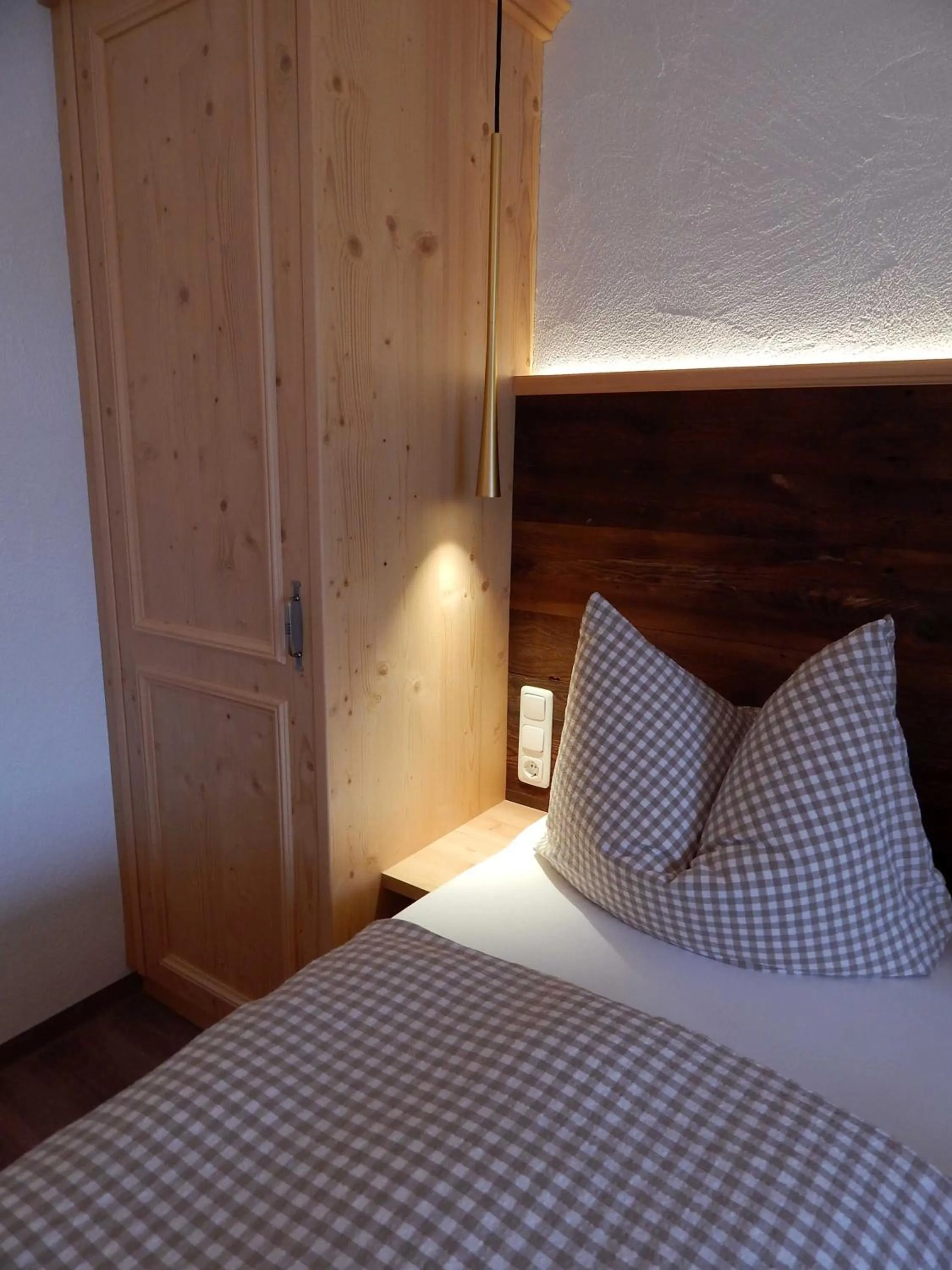 Decorative detail, Bed in Berggasthof Sonne Allgäu