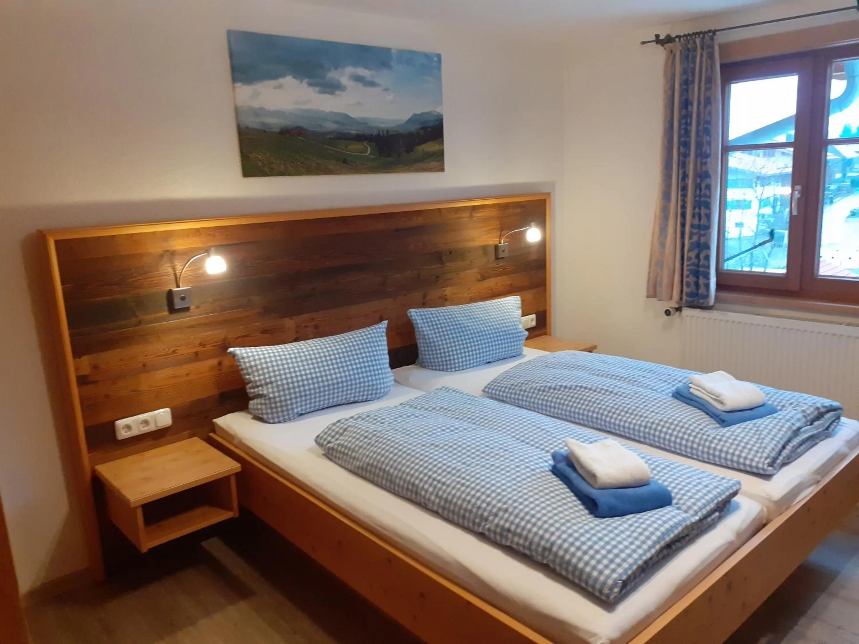 Restaurant/places to eat, Bed in Berggasthof Sonne Allgäu