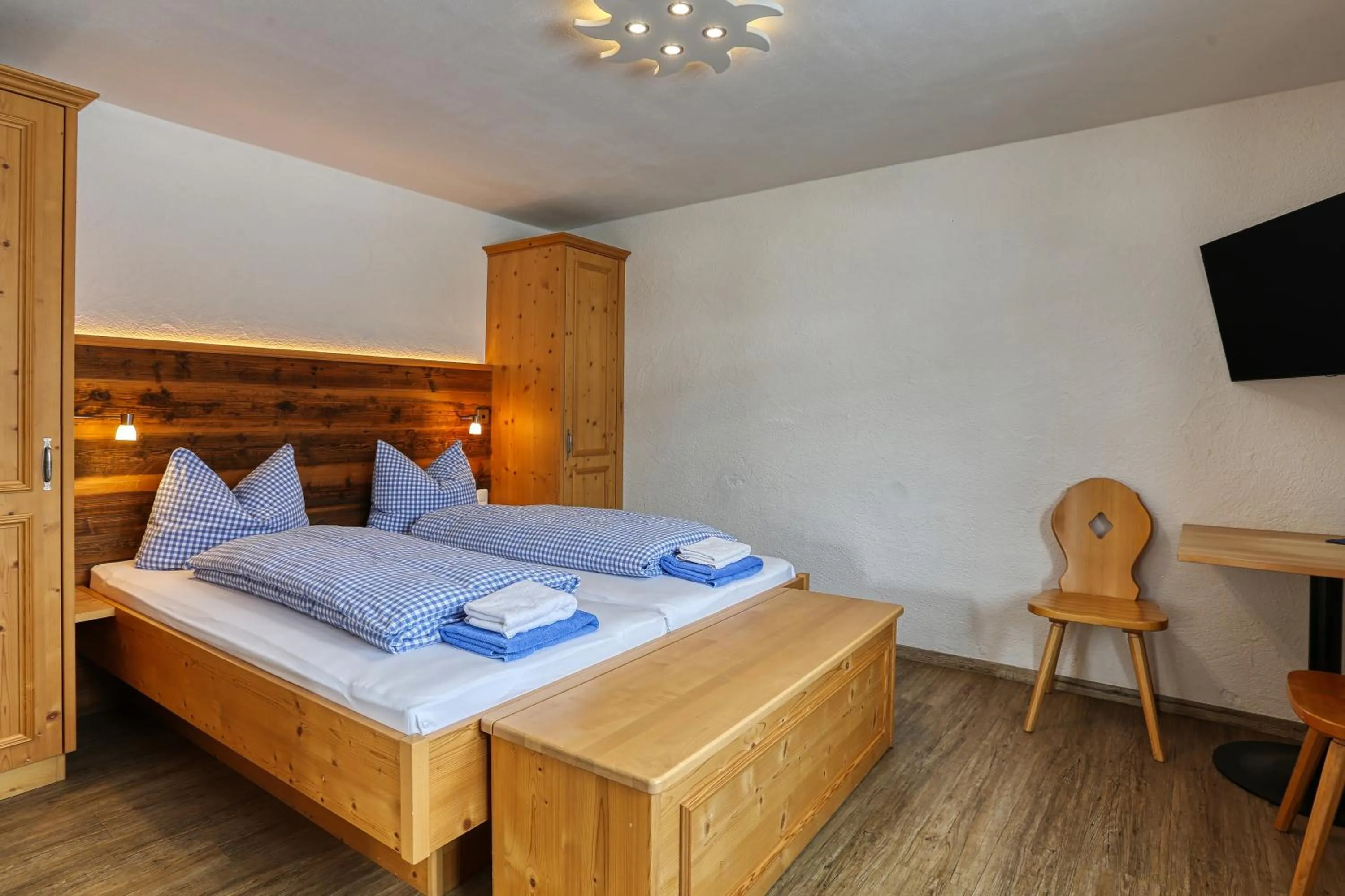 Bed in Berggasthof Sonne Allgäu