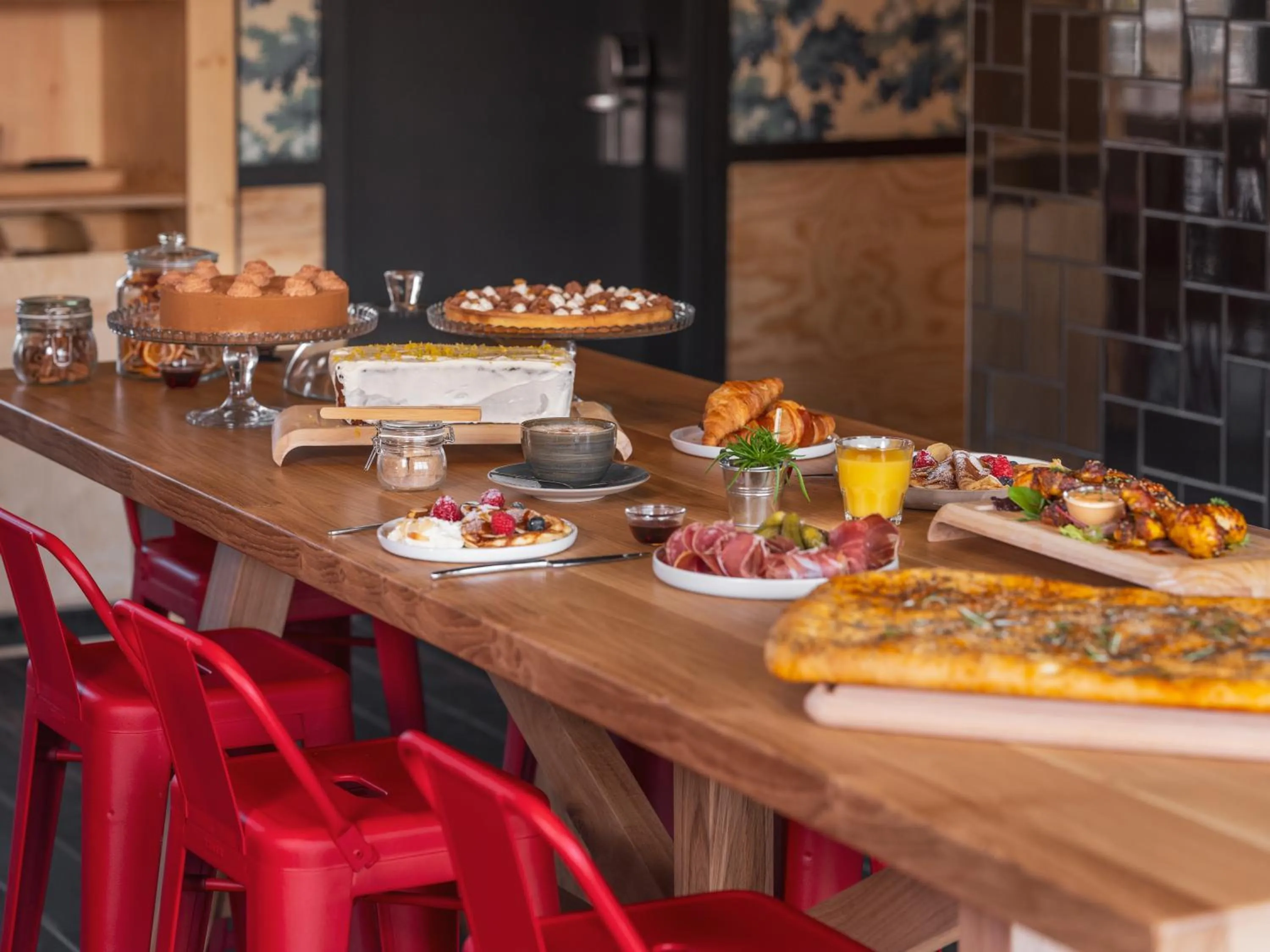 Restaurant/places to eat in Eklo Hotels Lyon