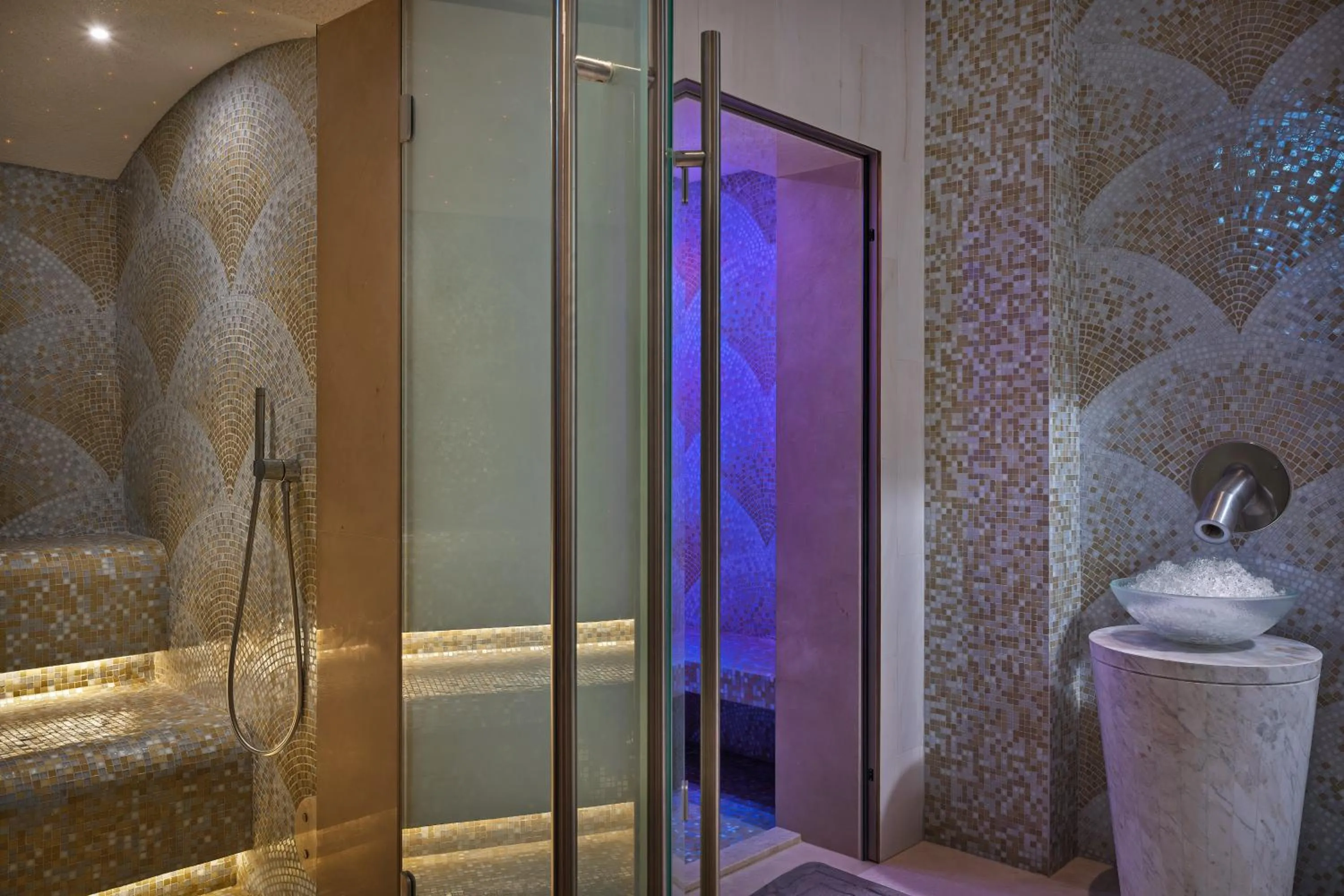 Spa and wellness centre/facilities in Address Beach Resort Bahrain