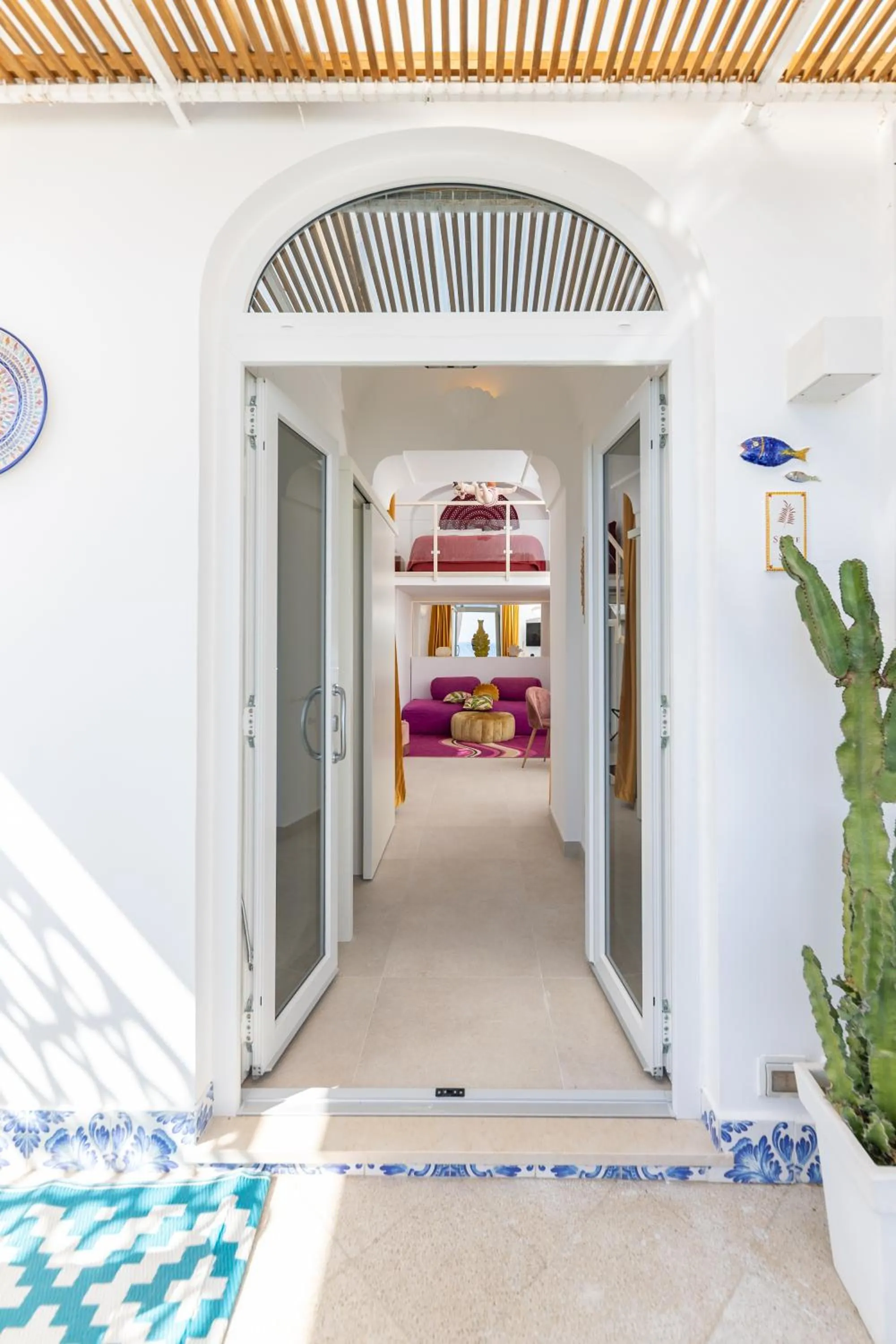 Facade/entrance, Bed in Suite Belvedere Capri Exclusive Rooms