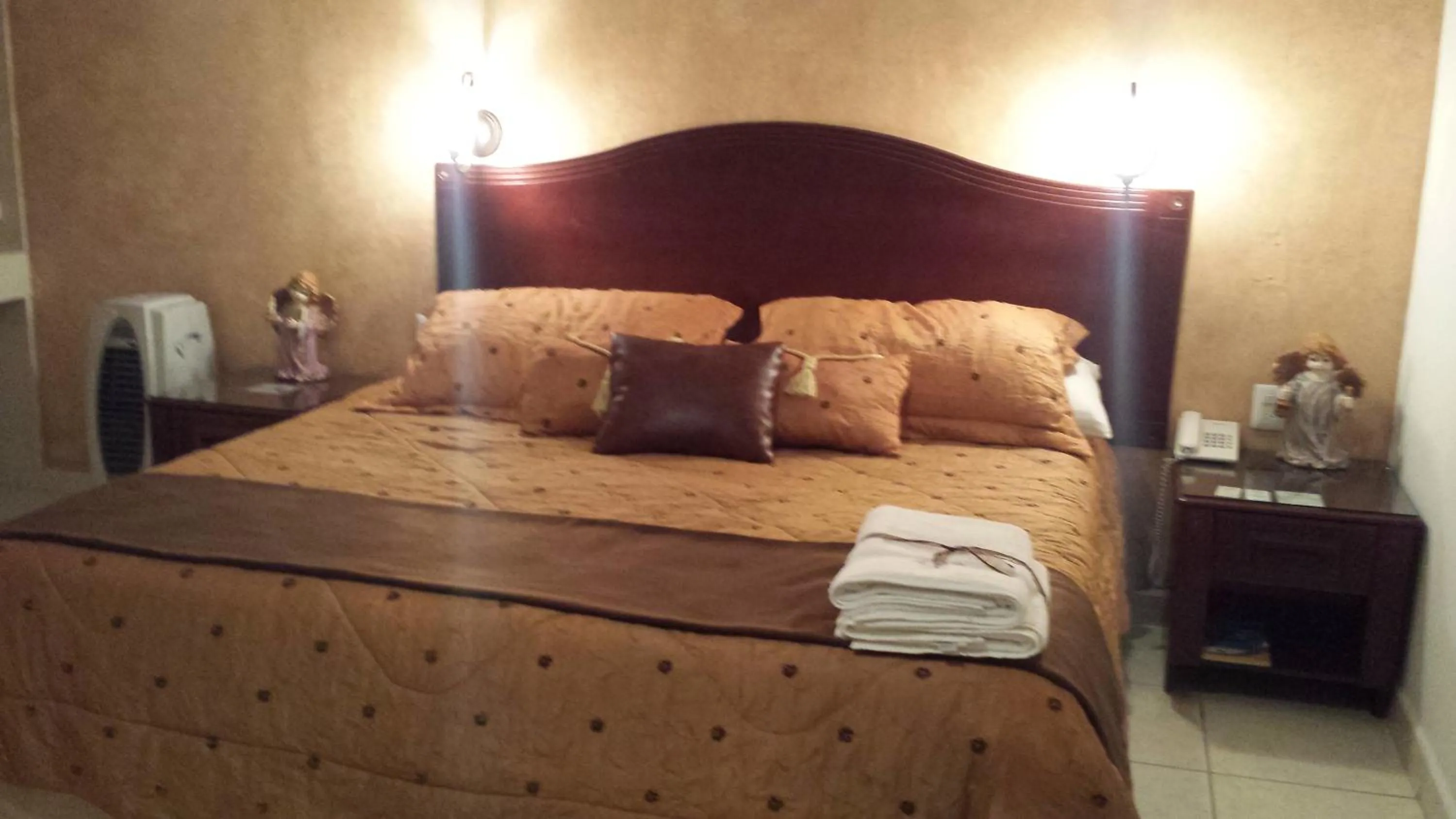 Photo of the whole room, Bed in Hotel Anber