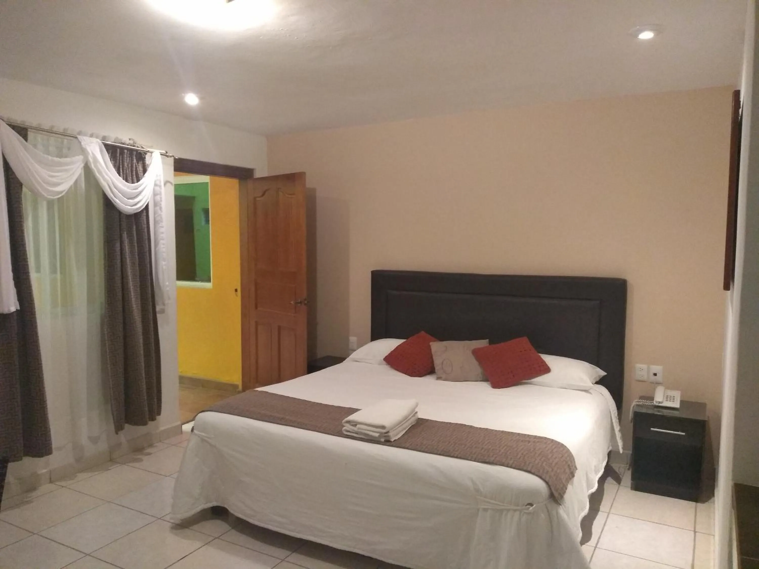 Bed in Hotel Anber