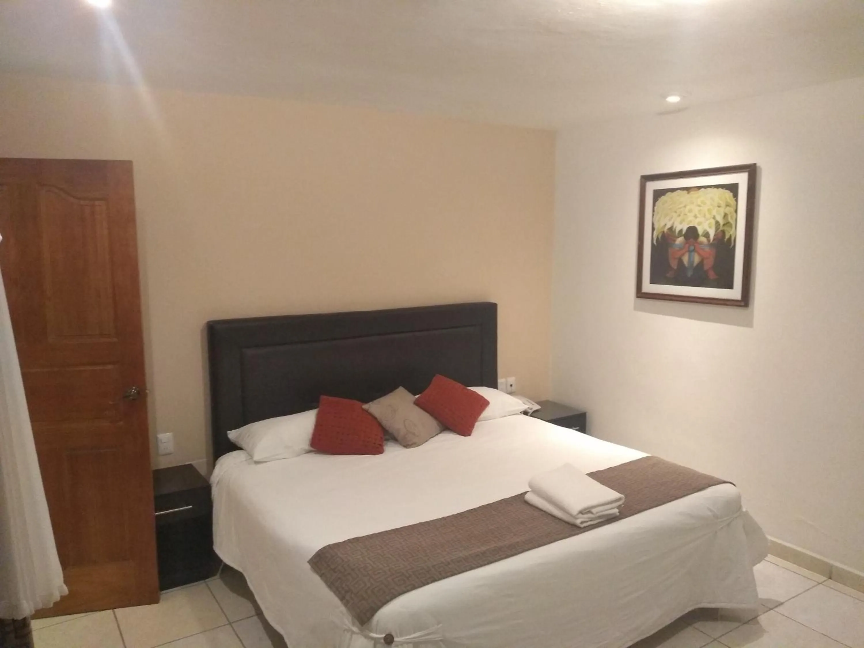 Bed in Hotel Anber