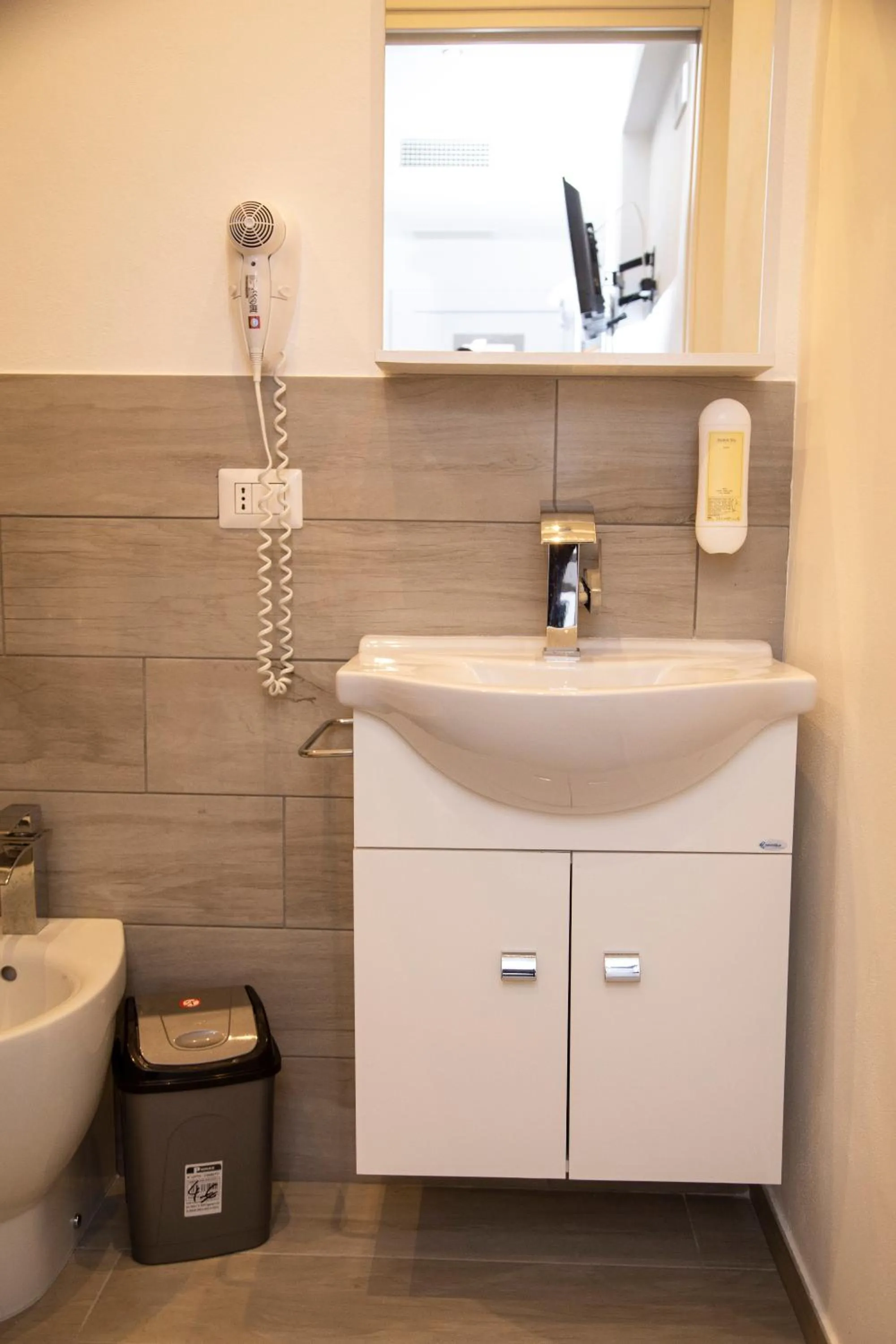 Bathroom in Leon D'Oro