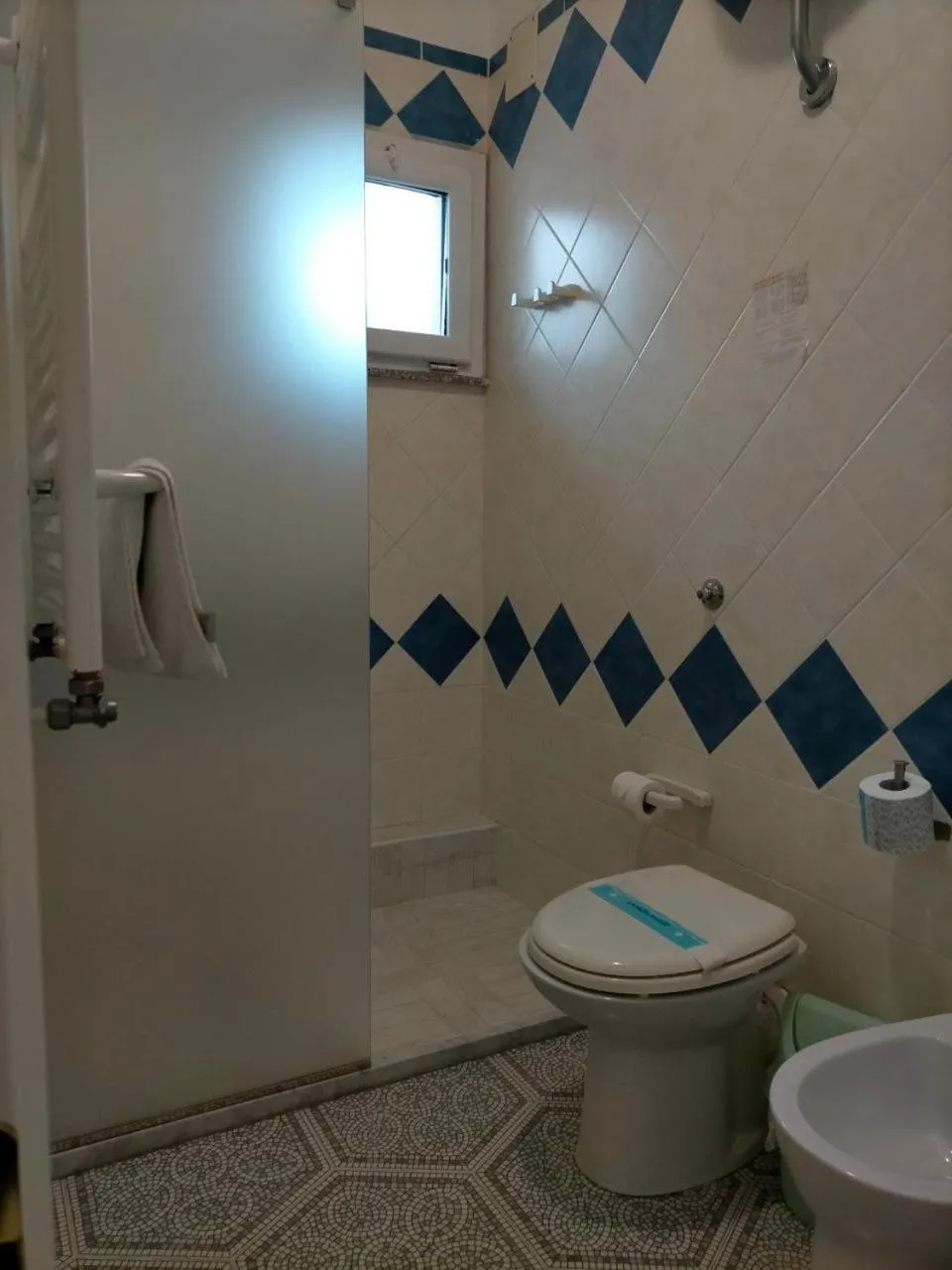 Bathroom in Leon D'Oro