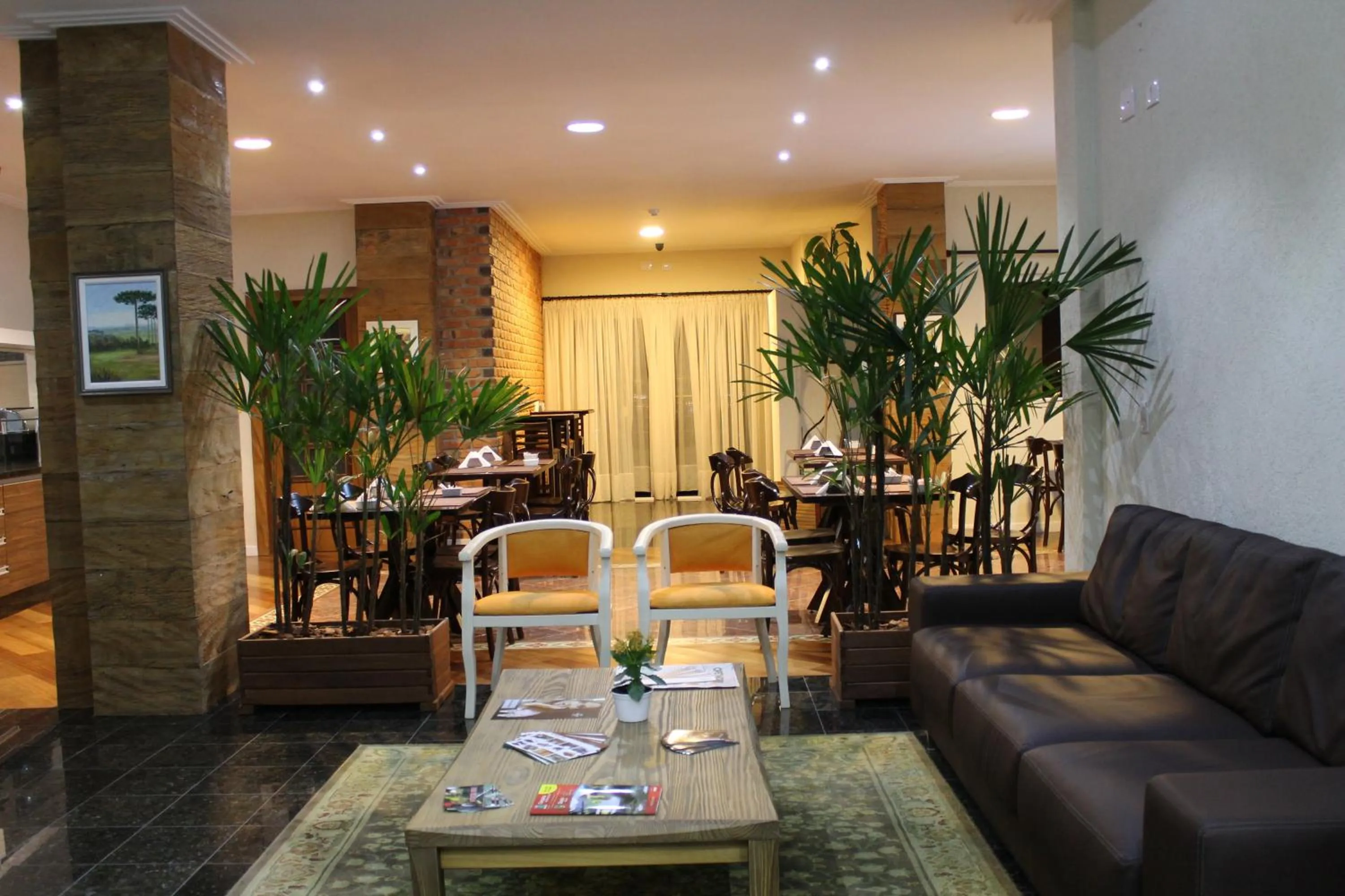 Communal lounge/ TV room in Hotel Imperial de Quatro Barras