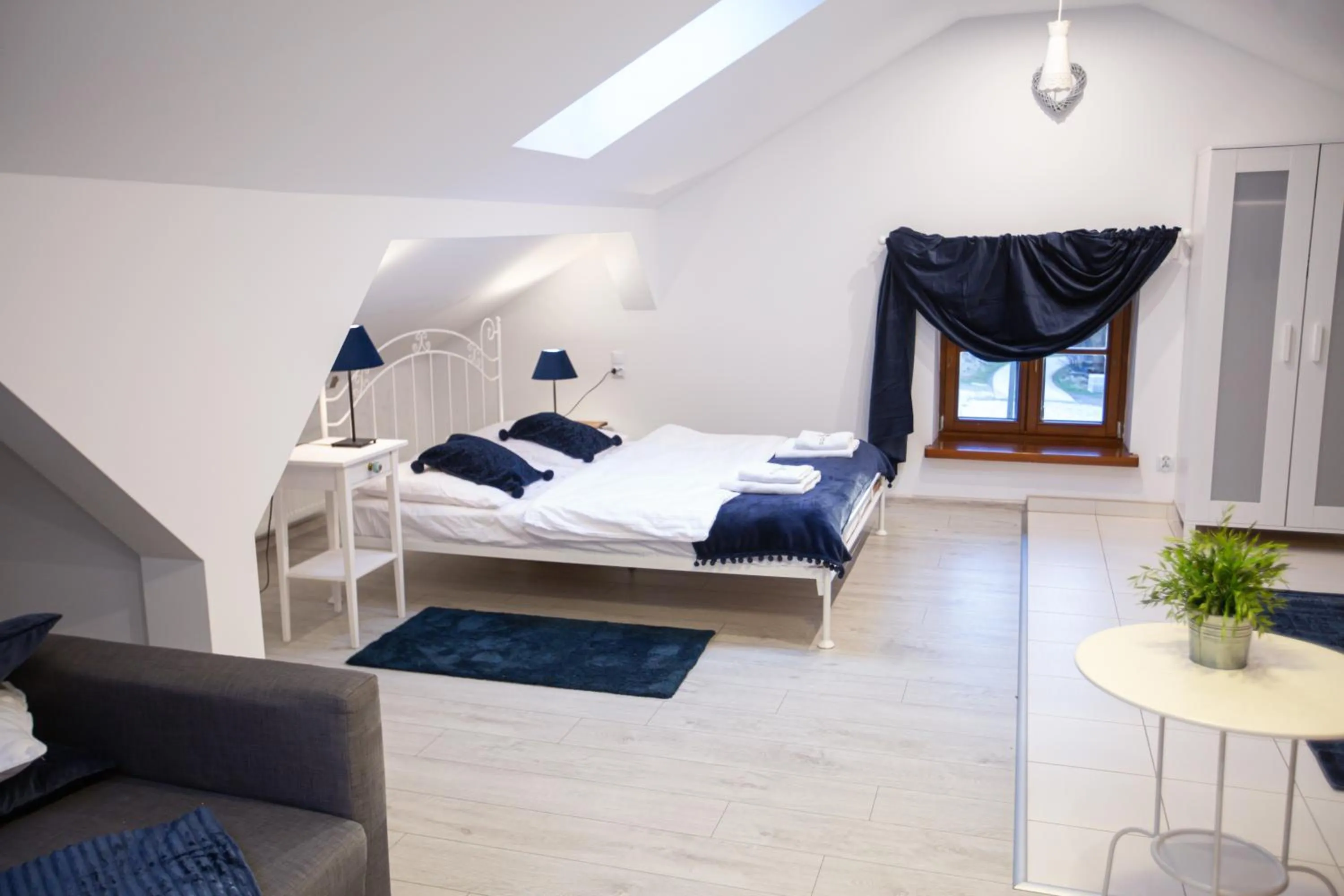 Bed in Apartamenty Stacja Kasina