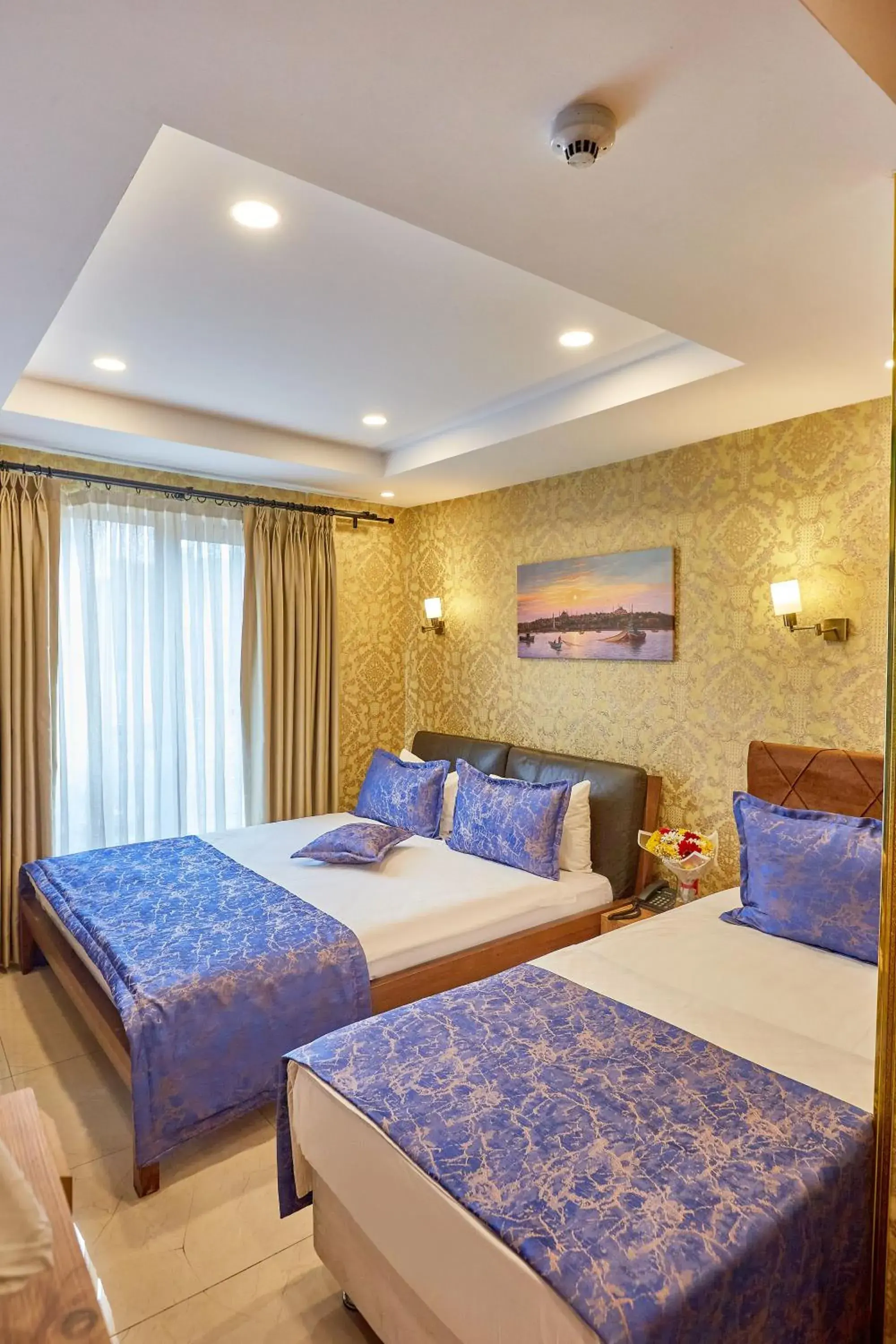 Superior Triple Room in Ardey Hotel Superior Triple Room in Ardey Hotel