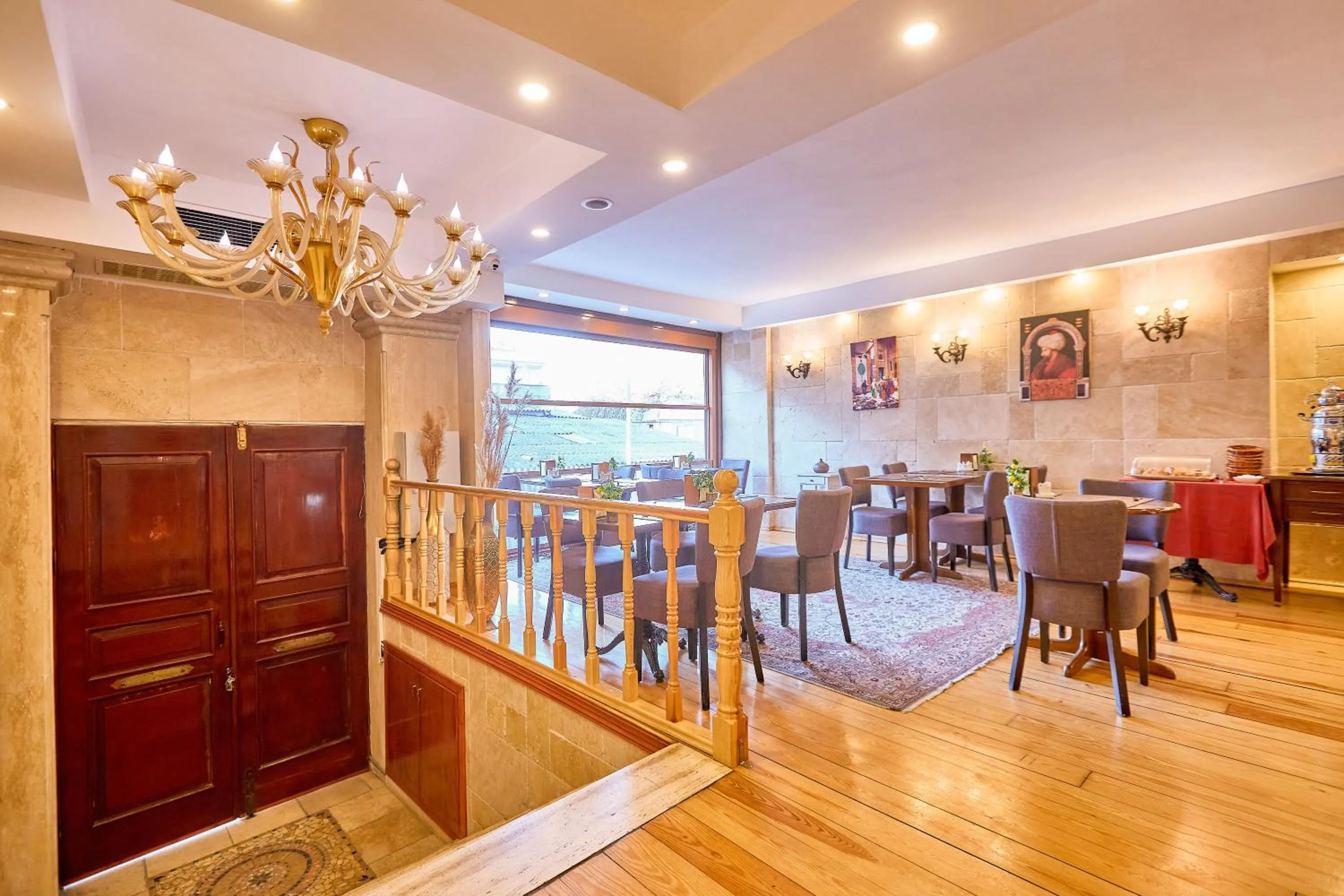 Restaurant/places to eat in Ardey Hotel