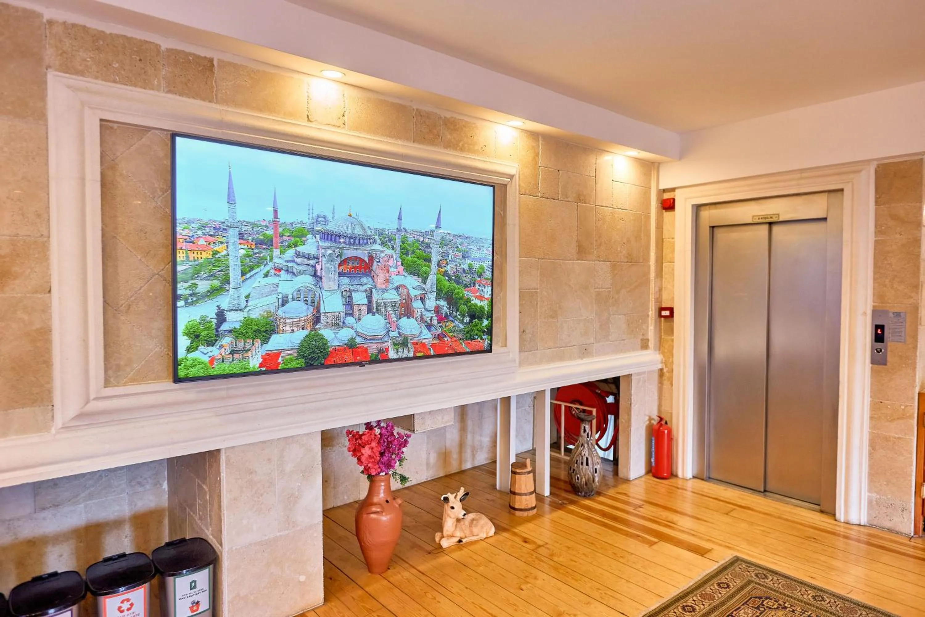 Restaurant/places to eat in Ardey Hotel