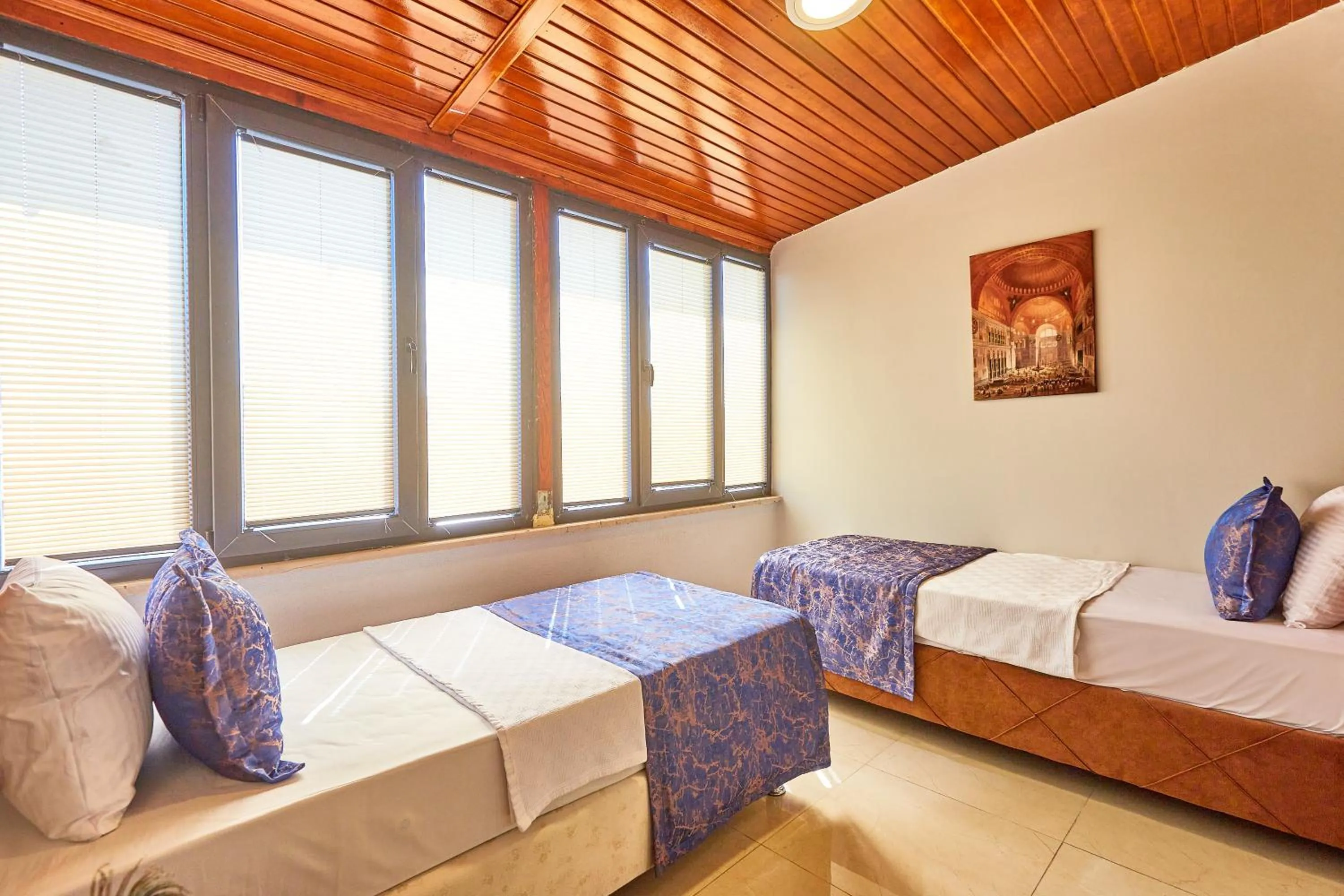 Photo of the whole room, Bed in Ardey Hotel