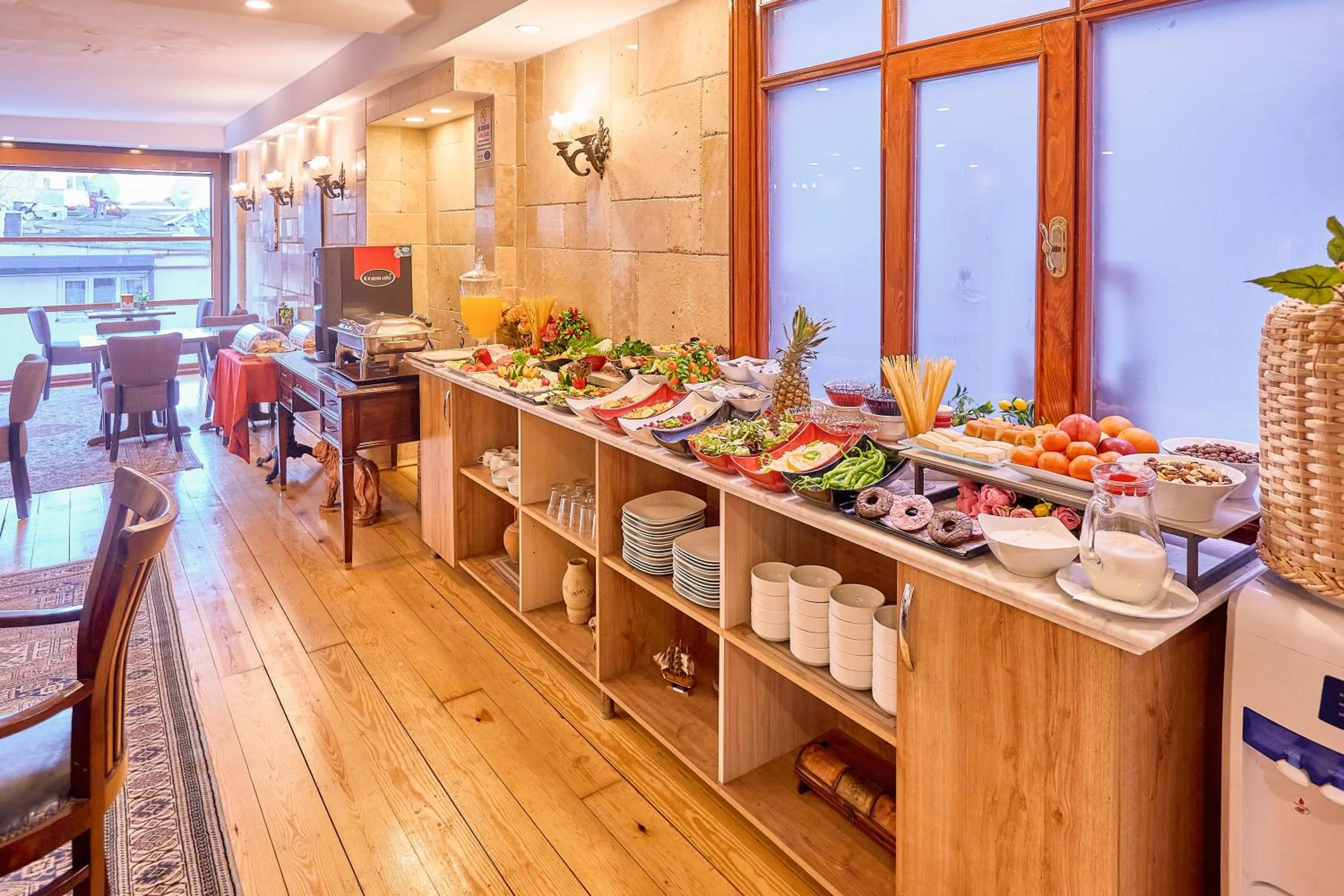 Restaurant/places to eat in Ardey Hotel