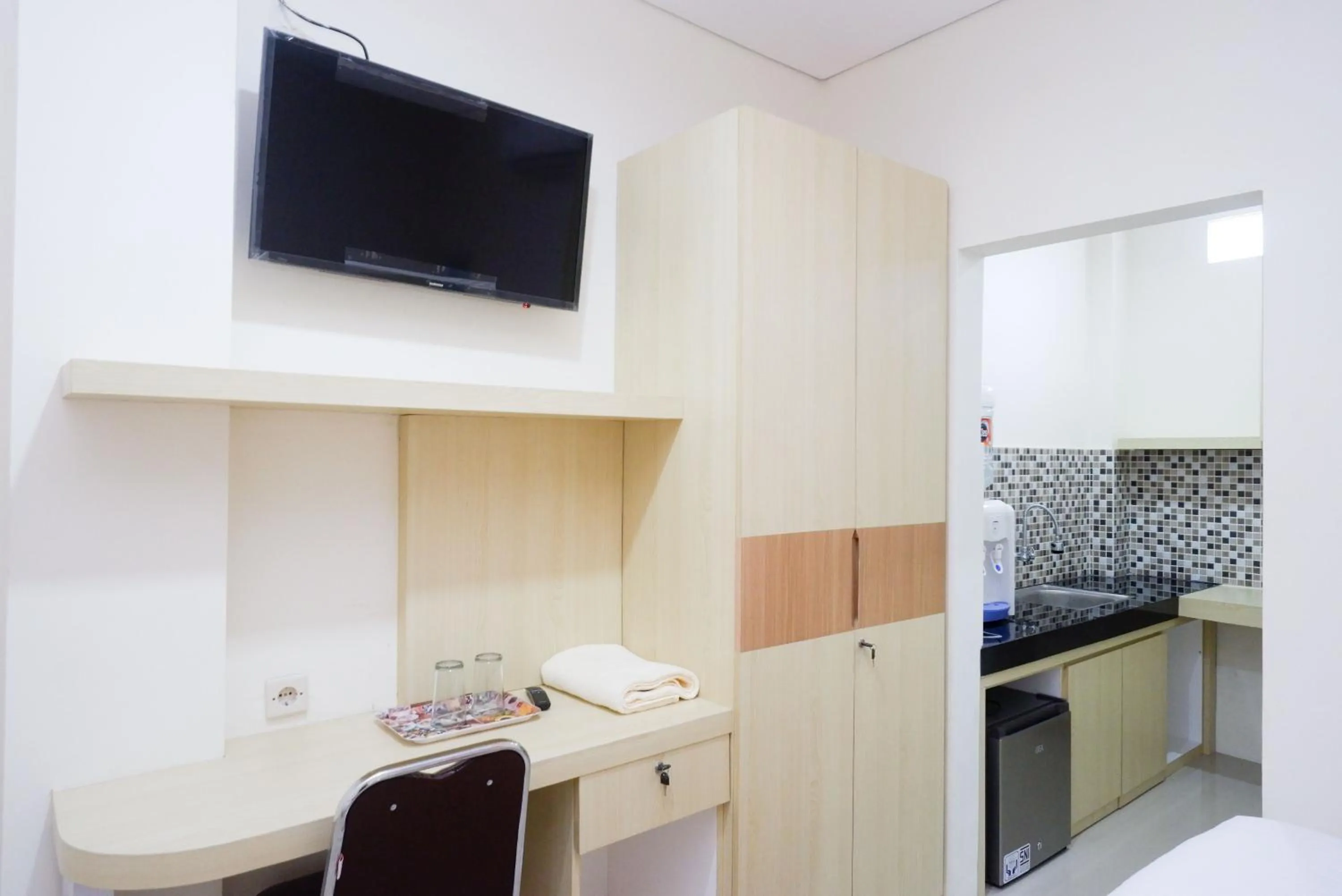 Bedroom in RedDoorz Plus near Pasar Gede Solo