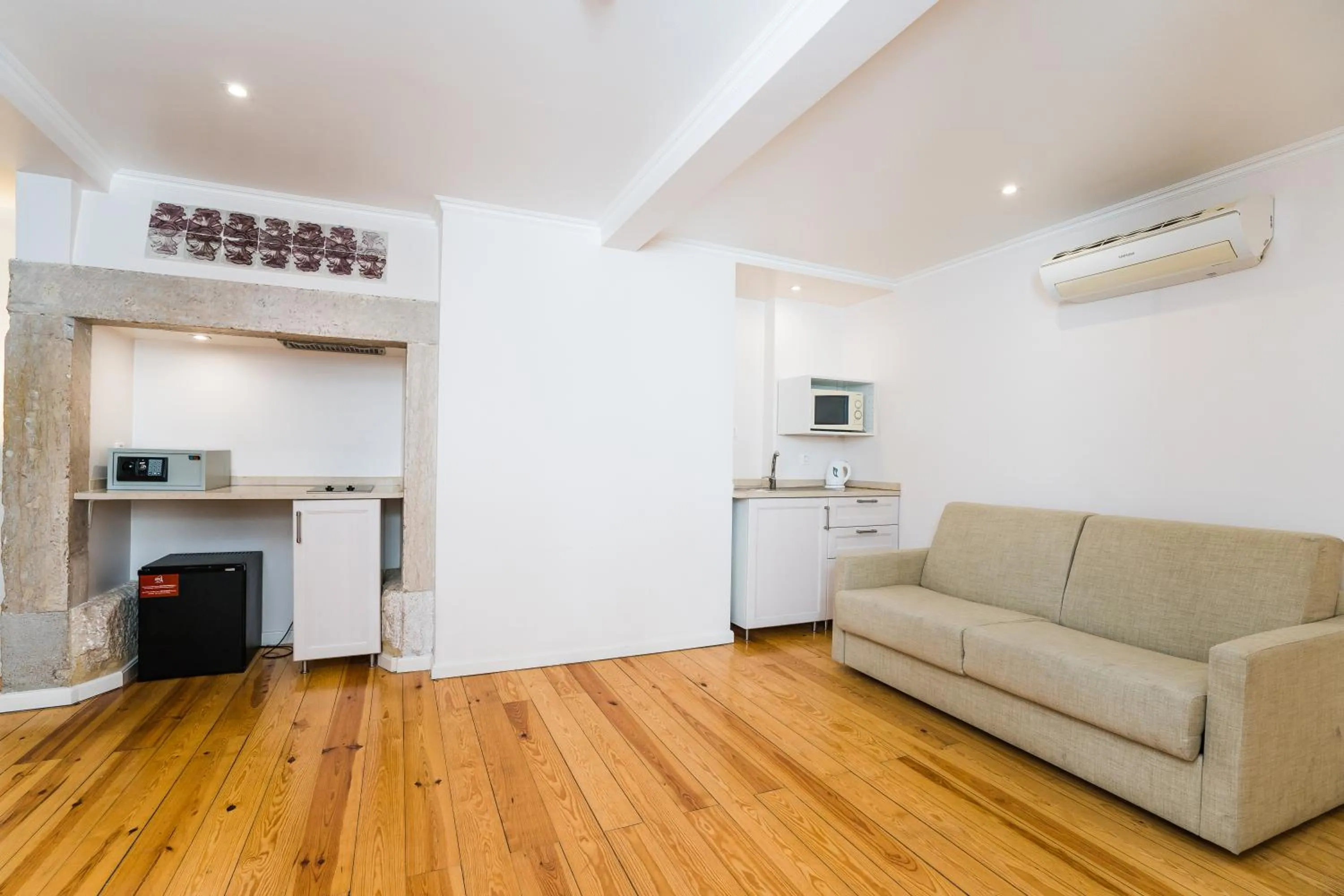 Lisbon Arsenal Suites