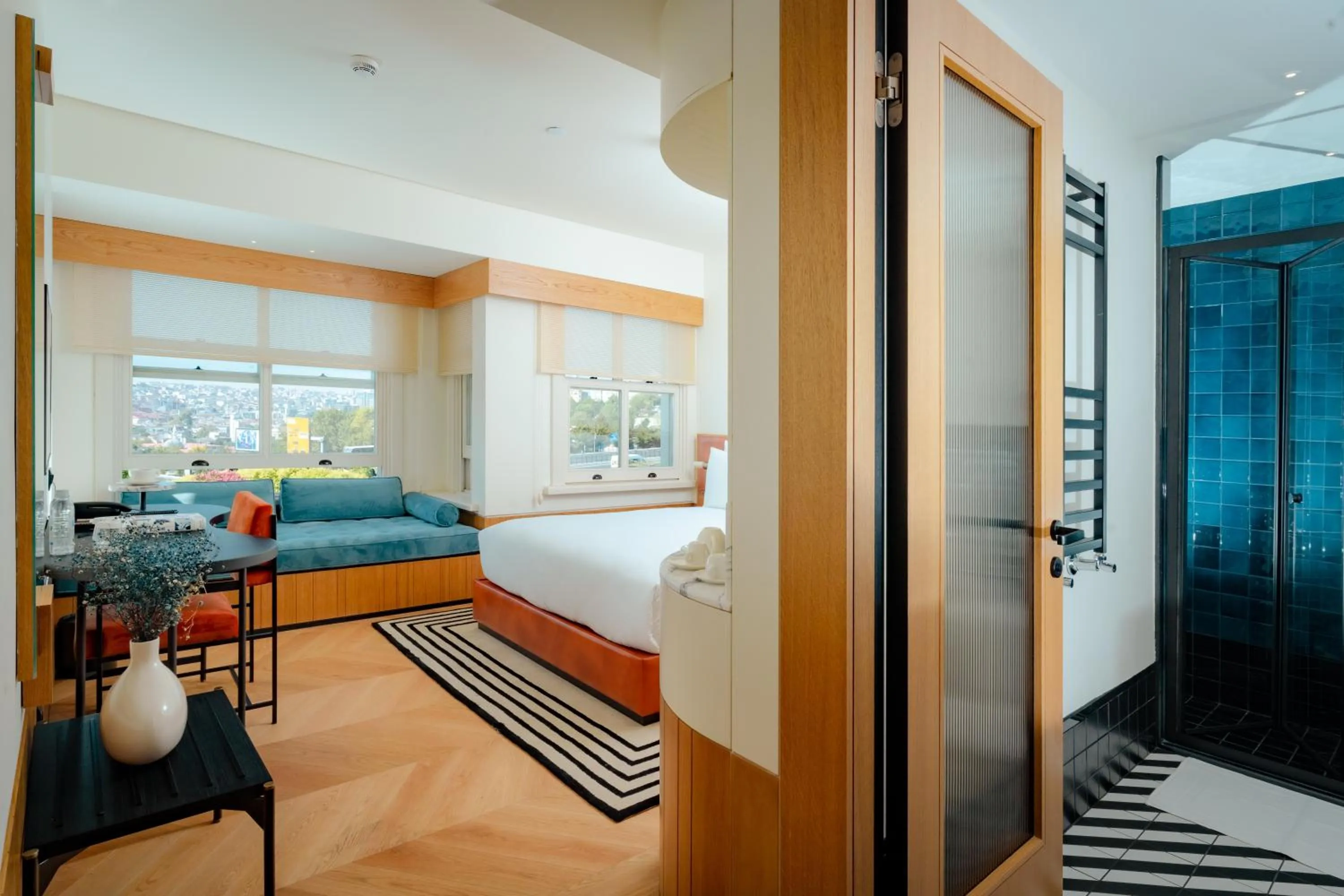 Massage, Bed in The Gift Hotel