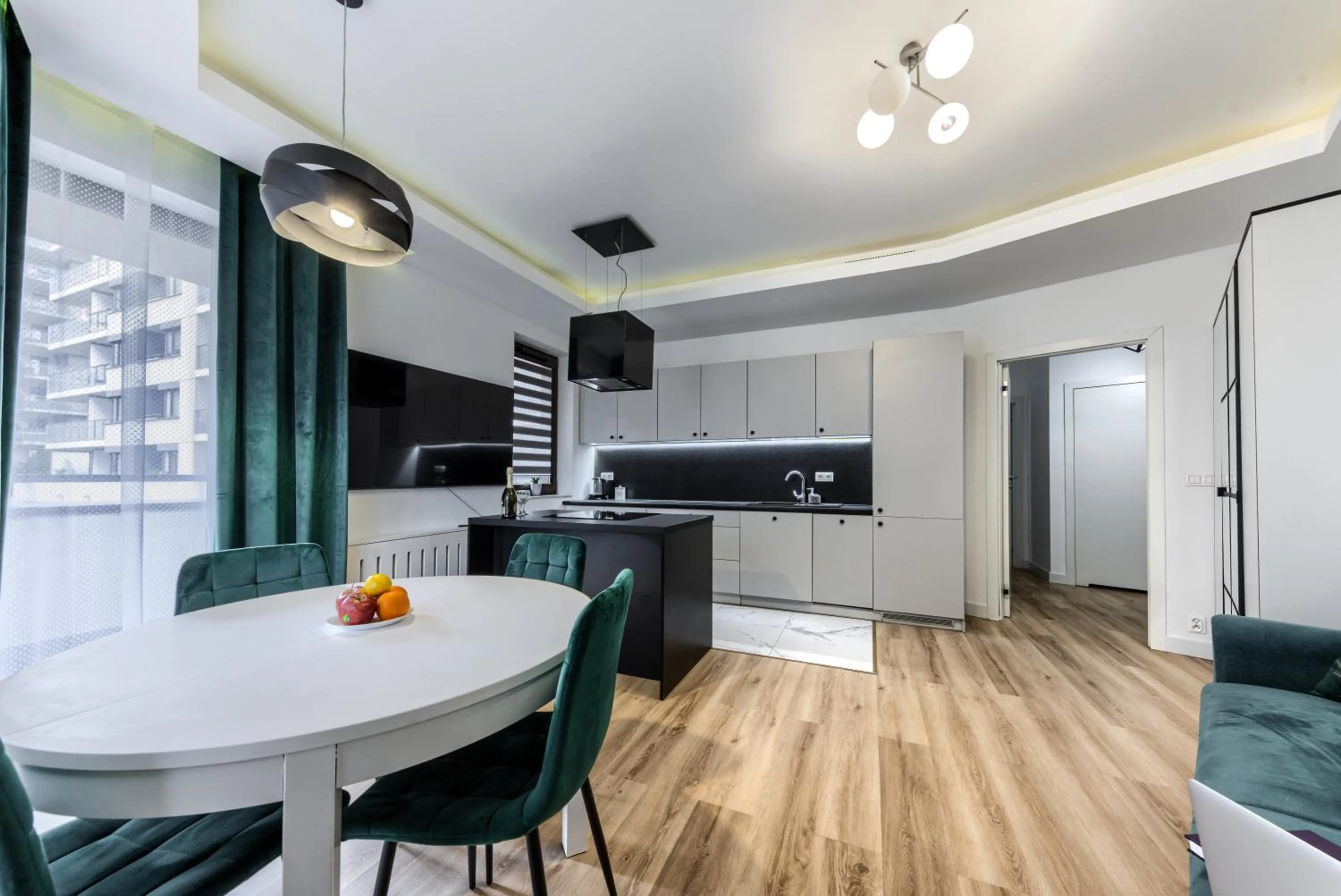 Wola Luxury Stay