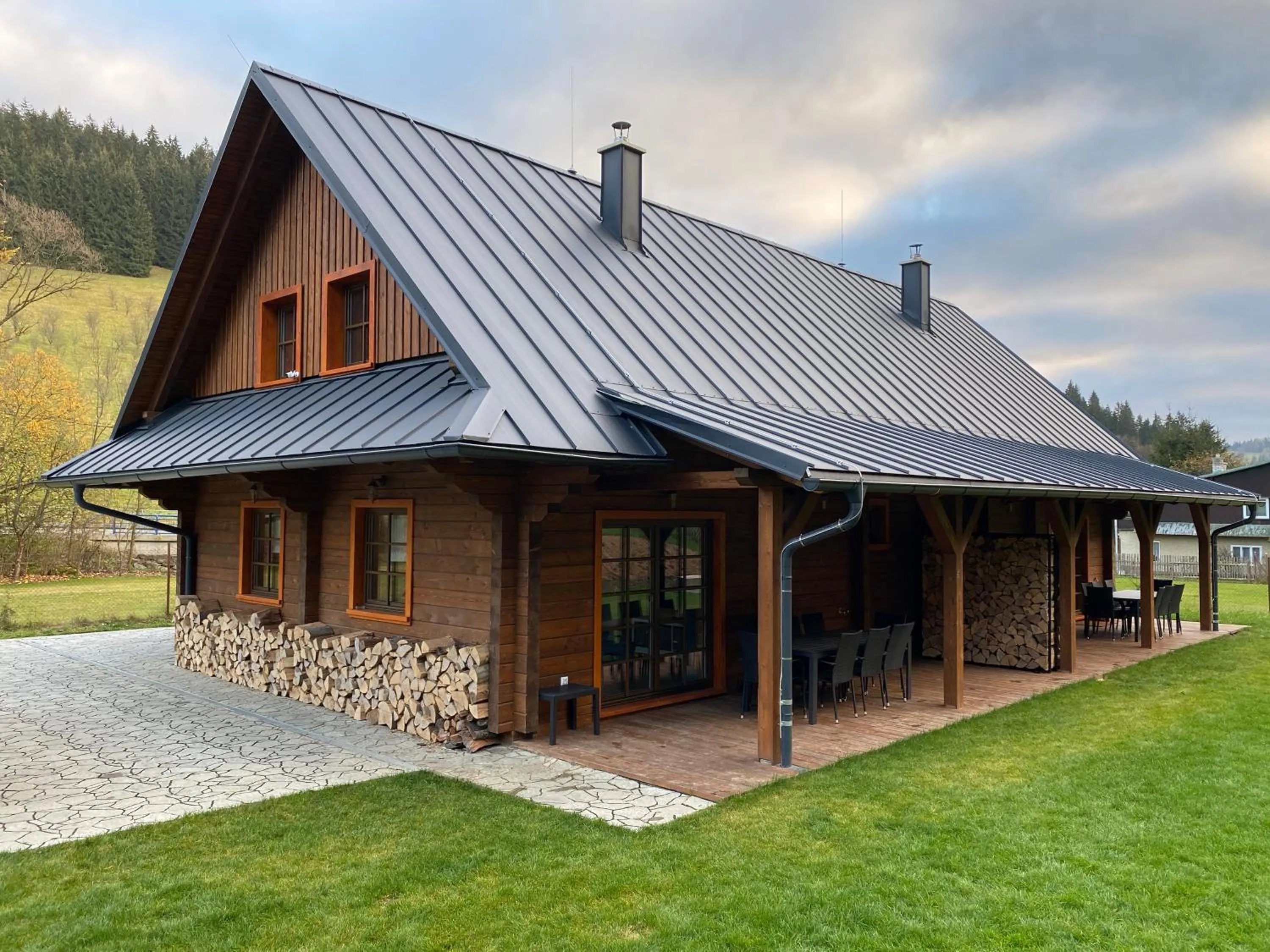 Property building in Dvě chalupy - Velké Karlovice