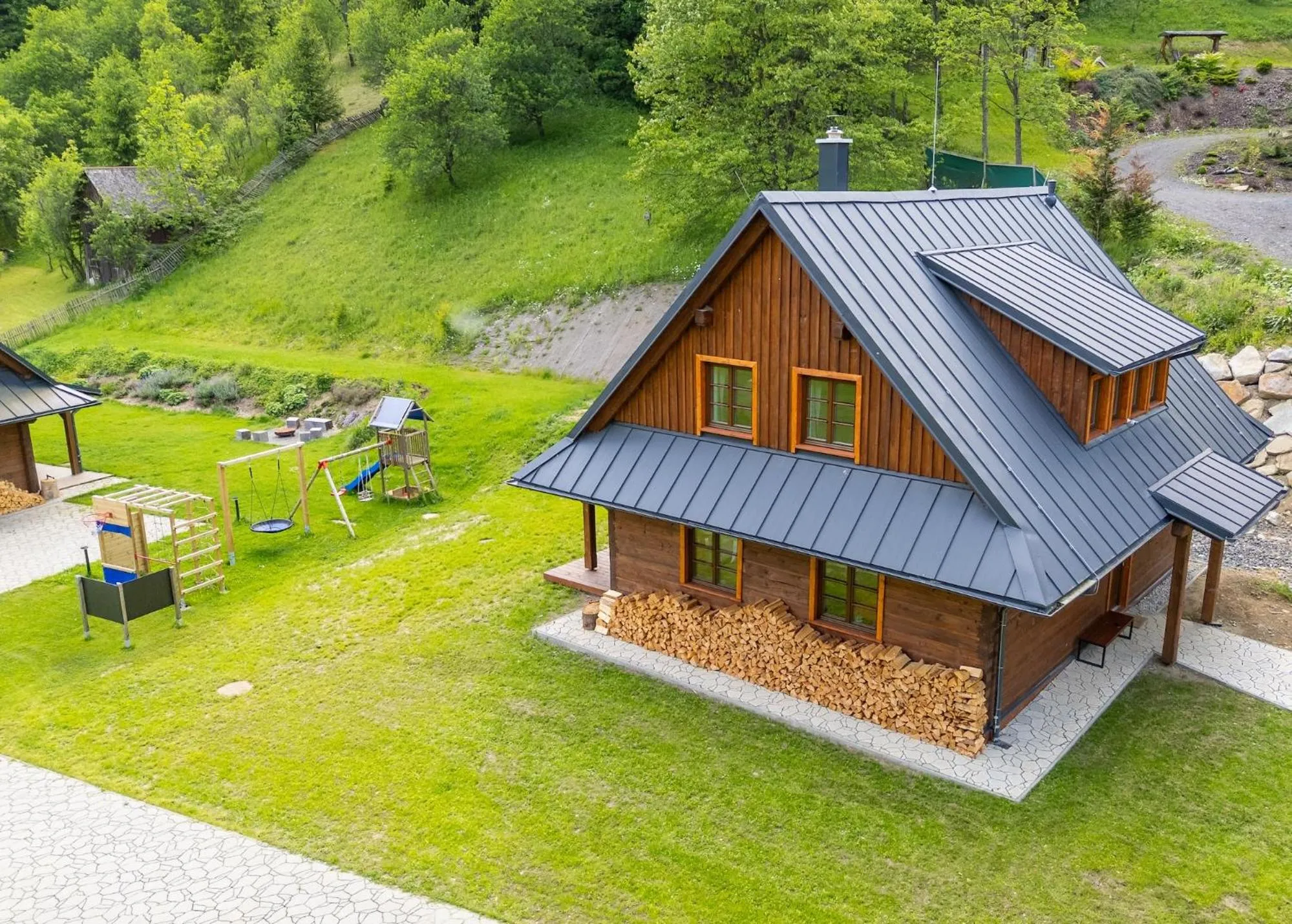 Property building in Dvě chalupy - Velké Karlovice