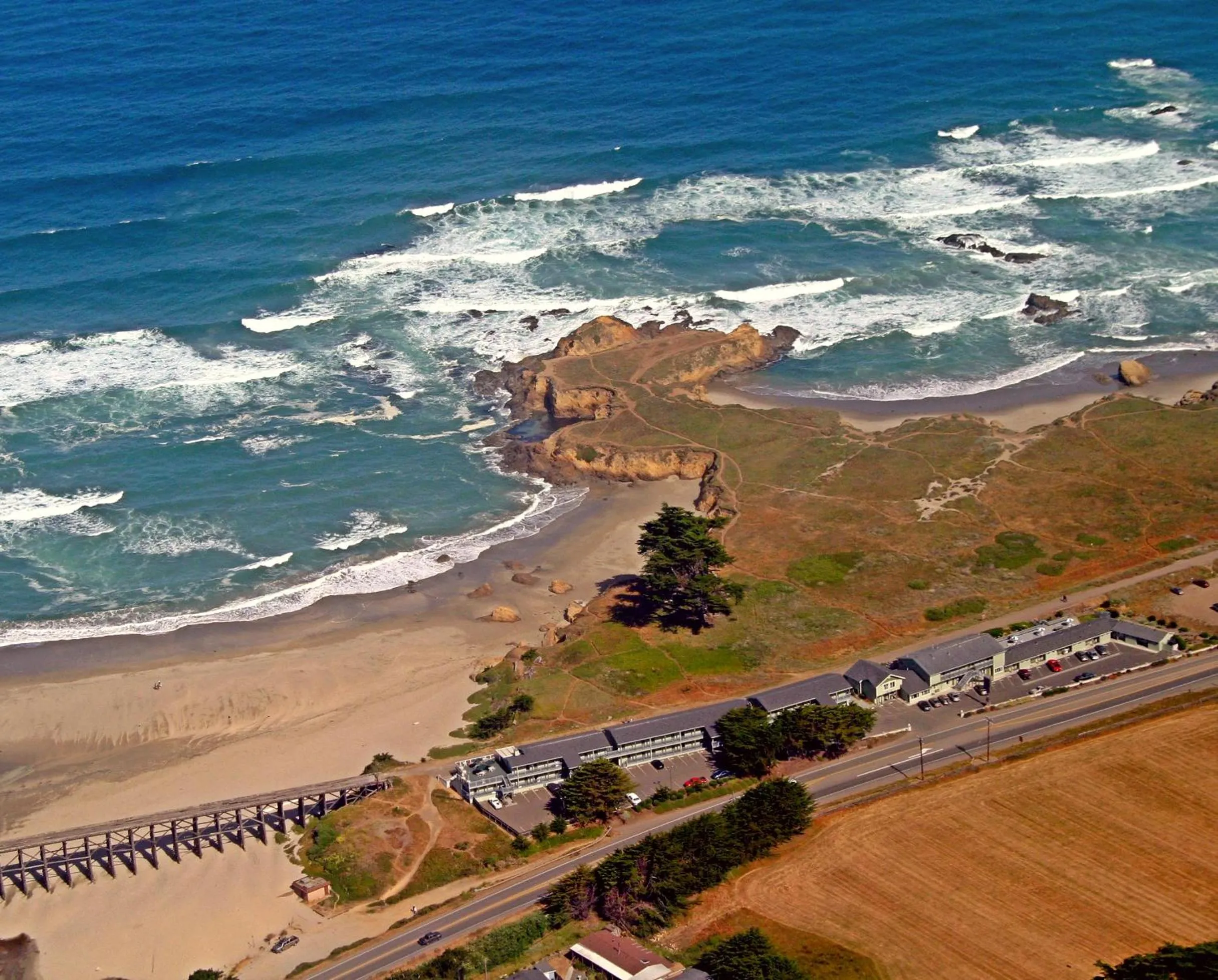 Bird's eye view in Beachcomber Motel