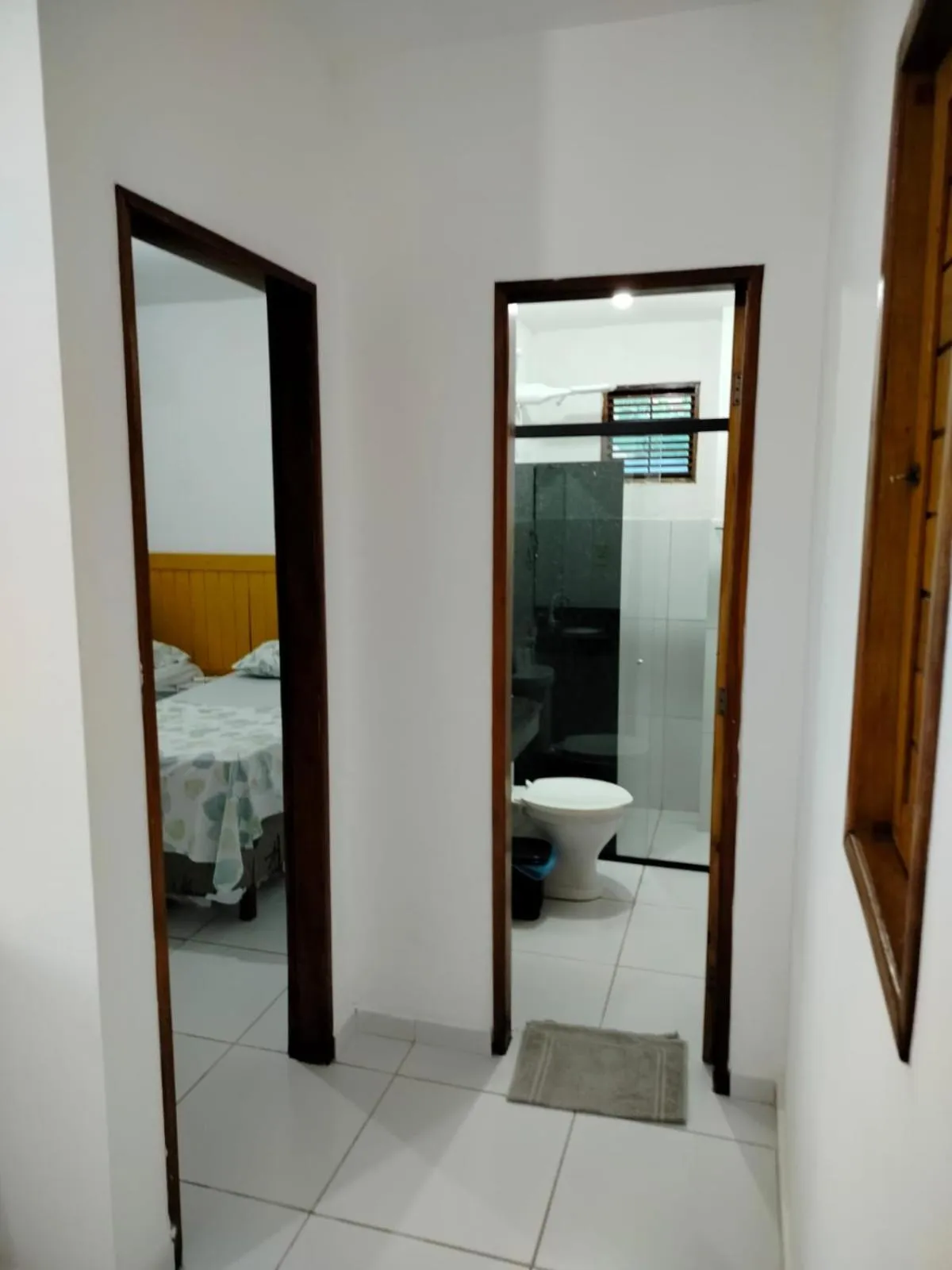 Toilet, Bed in Pousada Vovó Haidê